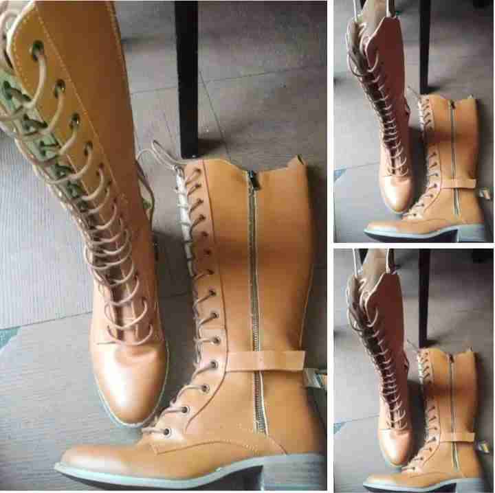 Botas largas camel con cordones