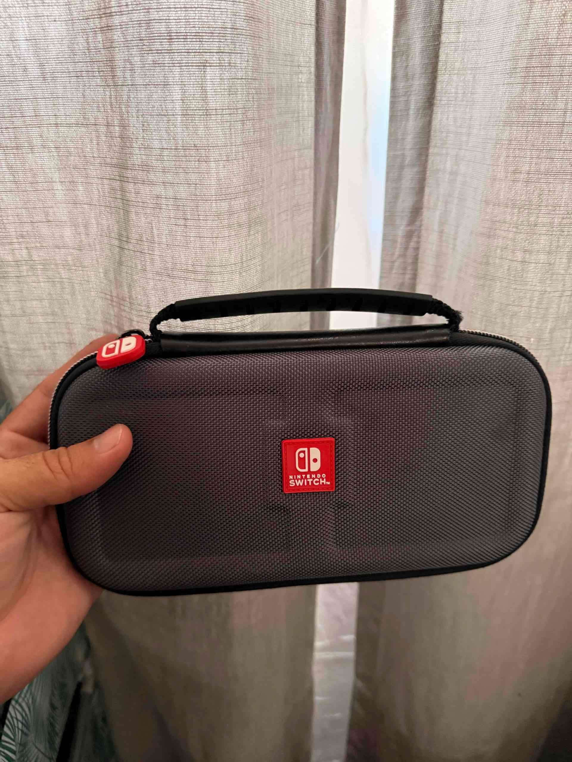 Estuche Nintendo Switch Lite Original - miniatura 2
