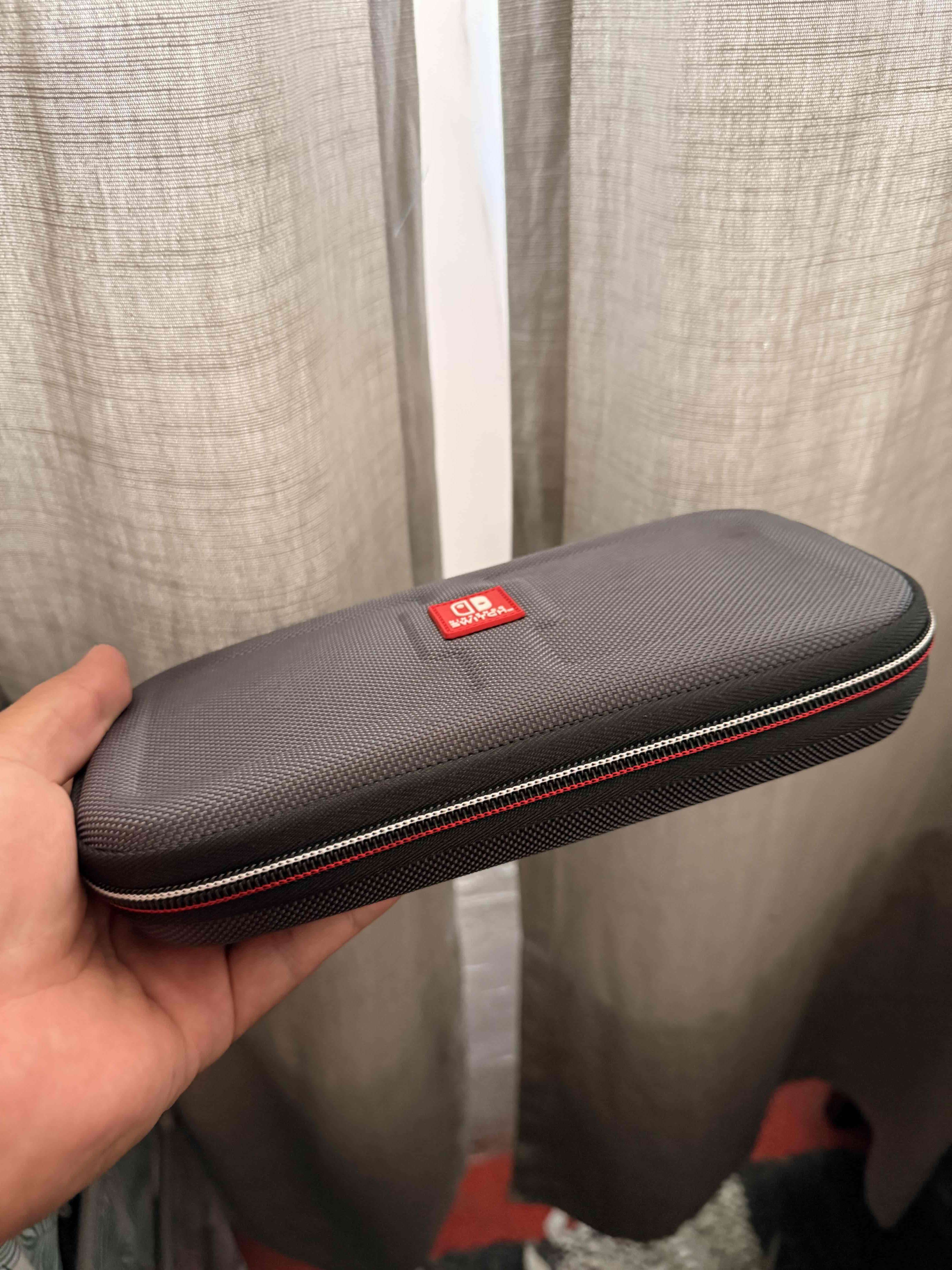 Estuche Nintendo Switch Lite Original - miniatura 3