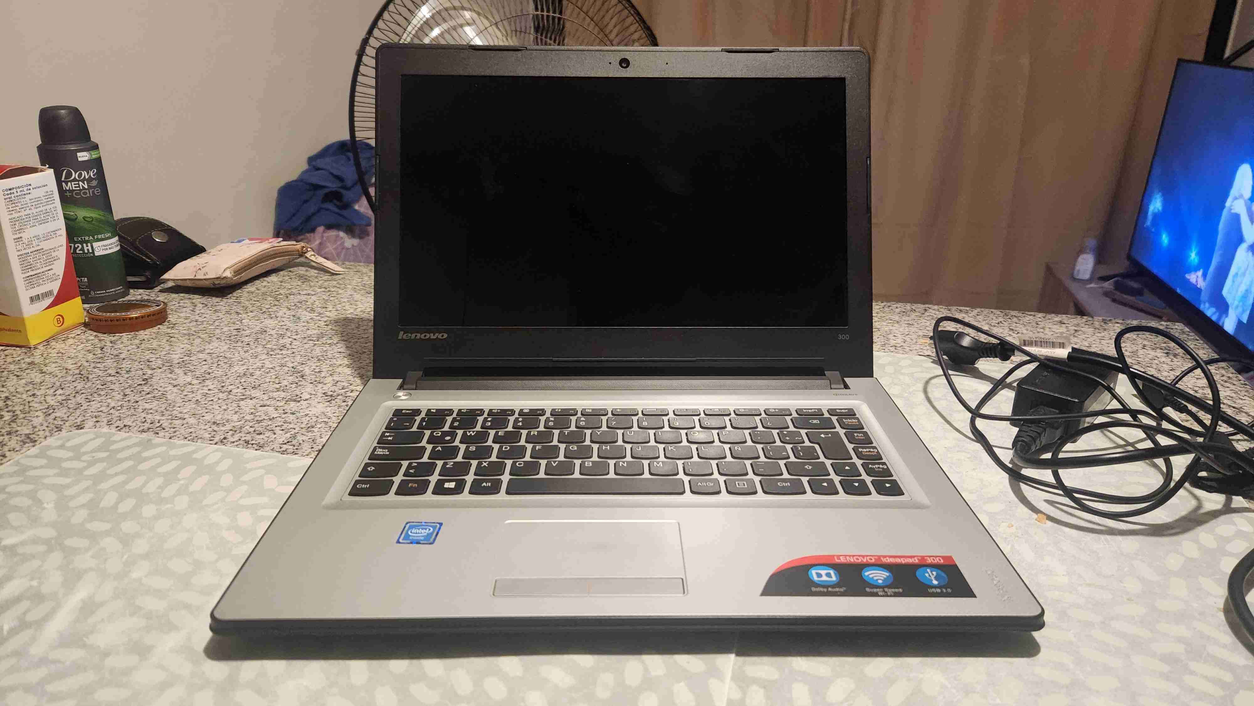 Notebook Lenovo en buen estado - miniatura 2