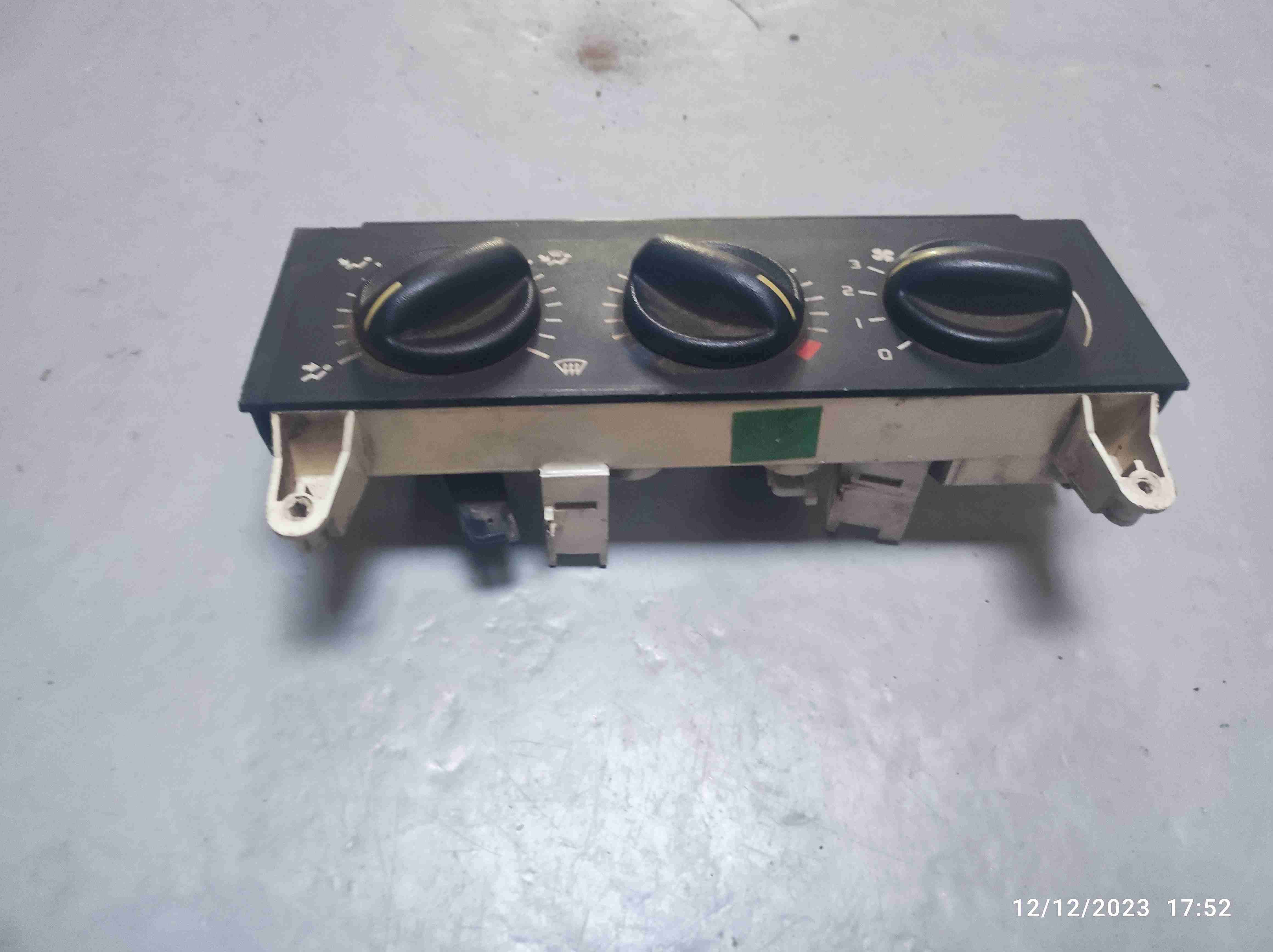 Comando de calefacción Renault Kangoo 1.9 - 2