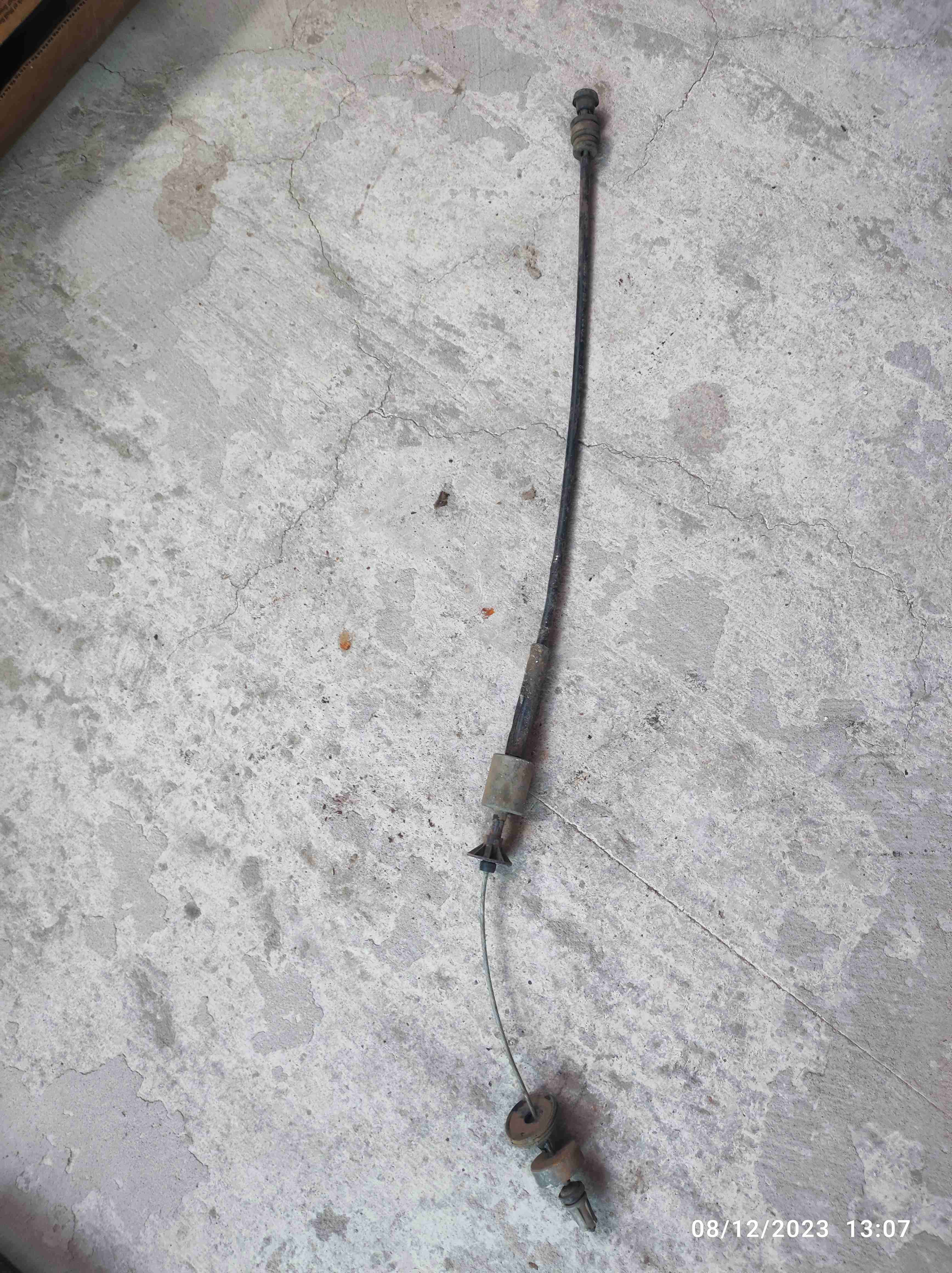 Piola de embrague Renault Kangoo 1.9 año 2004 - 1