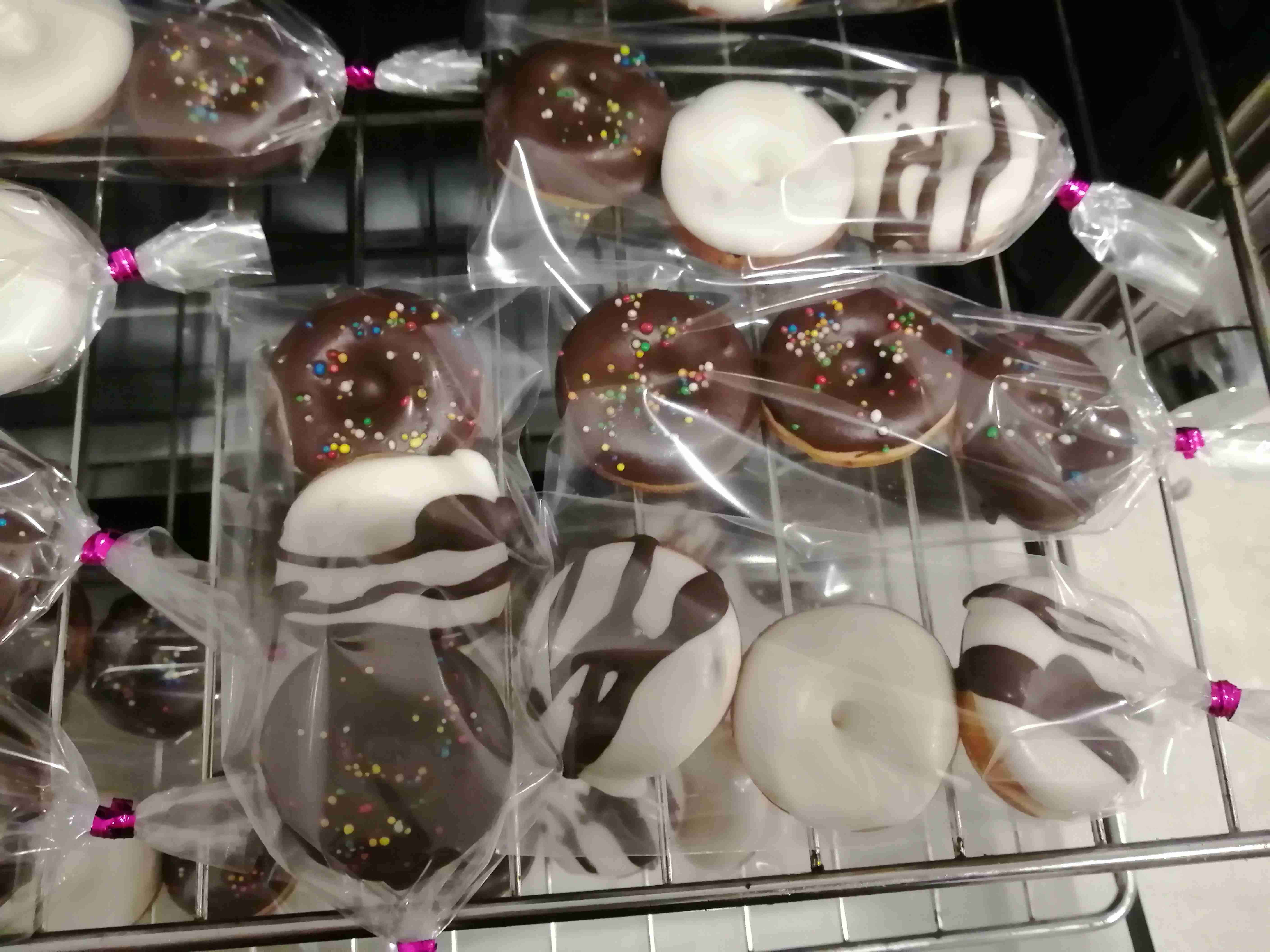 mini donus y alfajores - 1