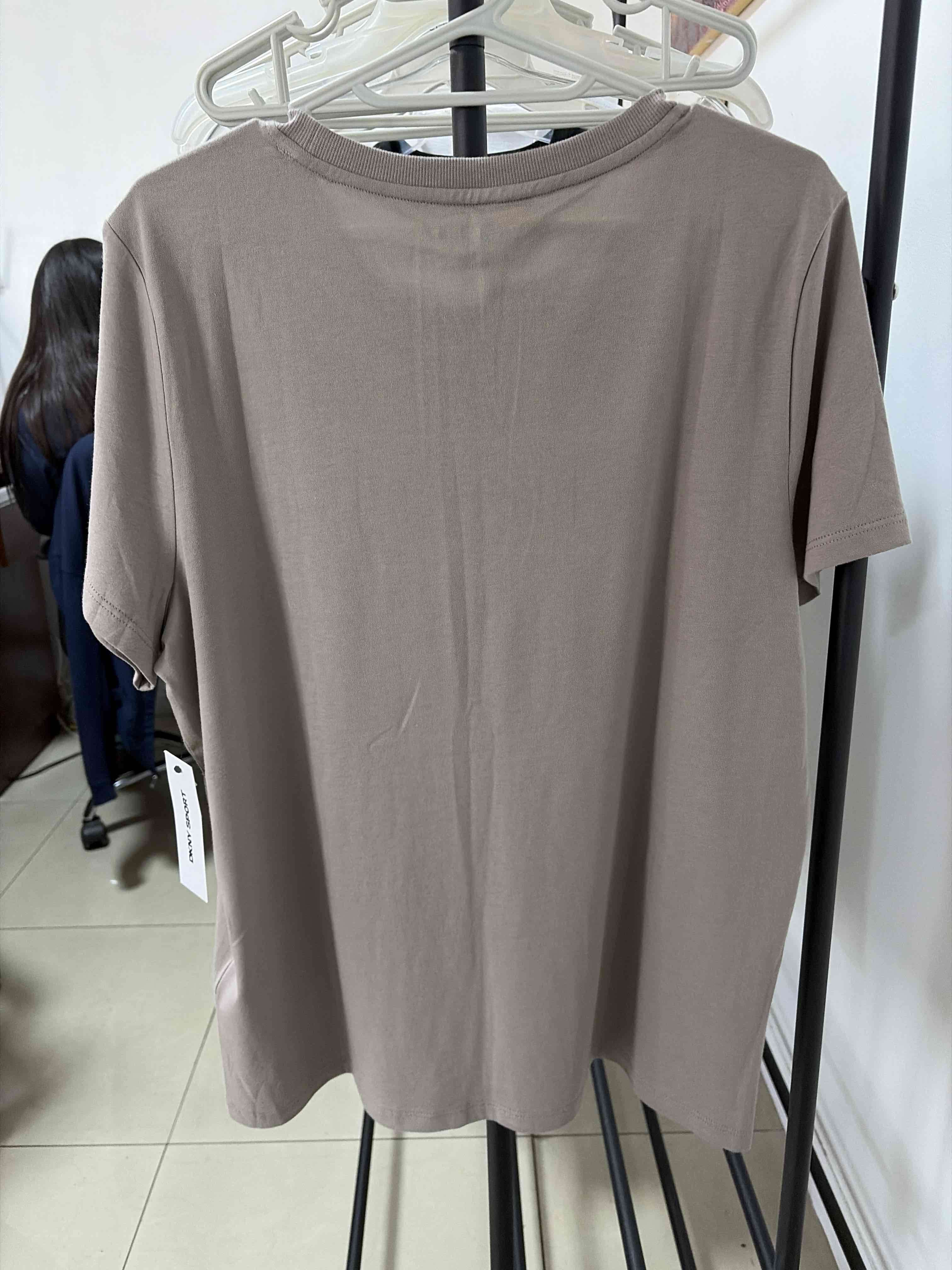 Polera DKNY gris claro - miniatura 2