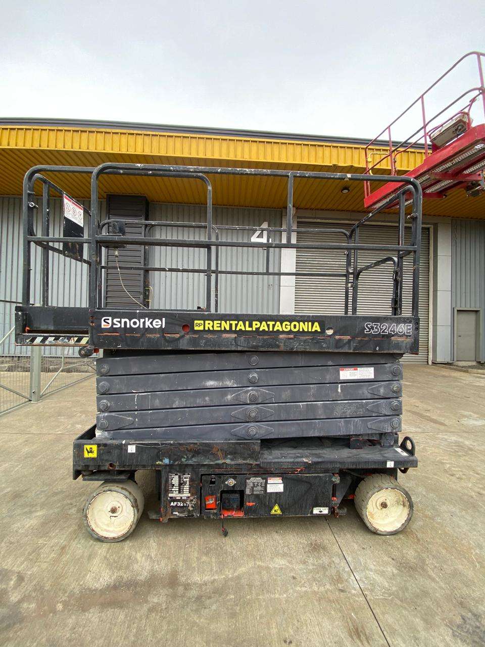 Plataforma elevadora Snorkel - miniatura 2