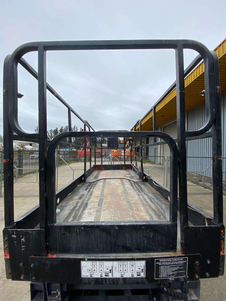 Plataforma elevadora Snorkel - miniatura 5