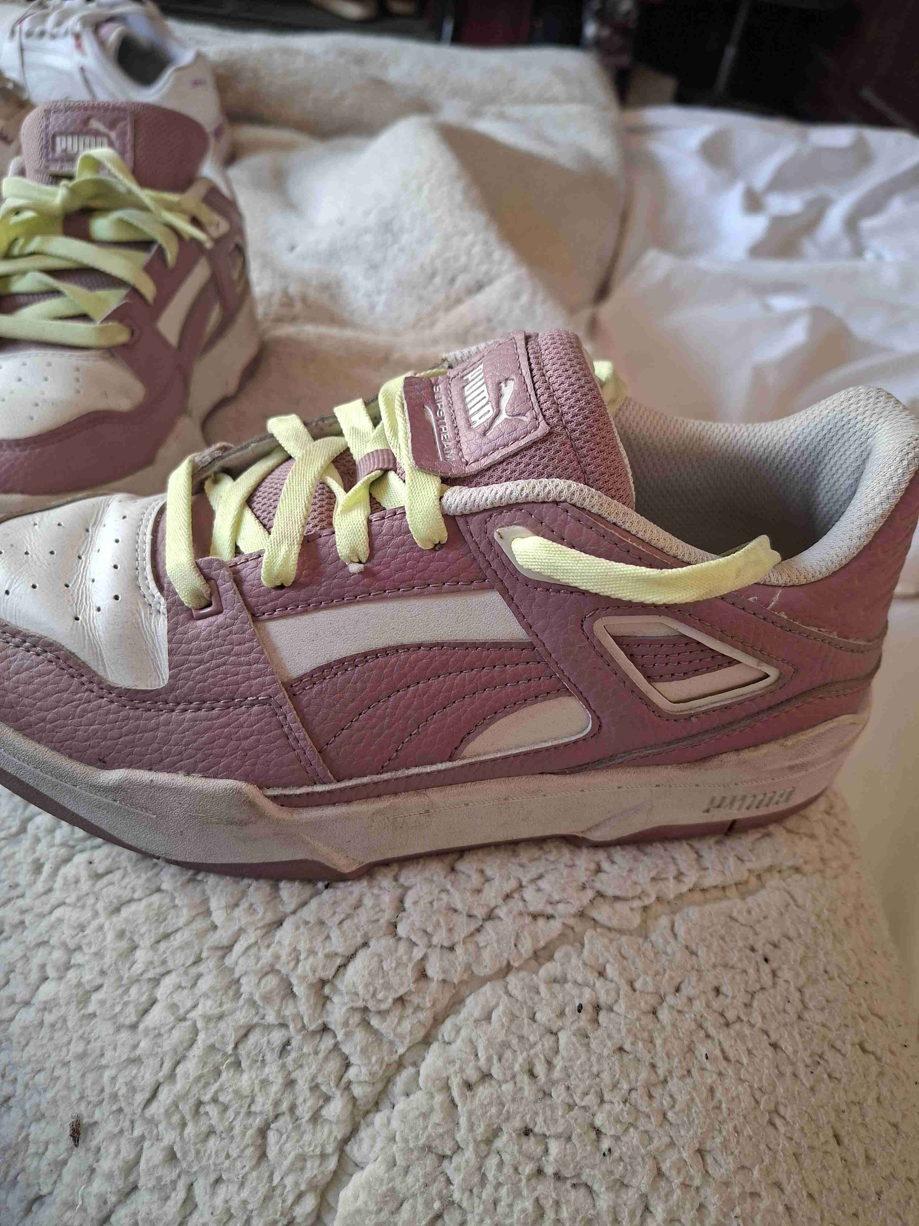 Zapatillas Puma rosas y blancas - miniatura 2