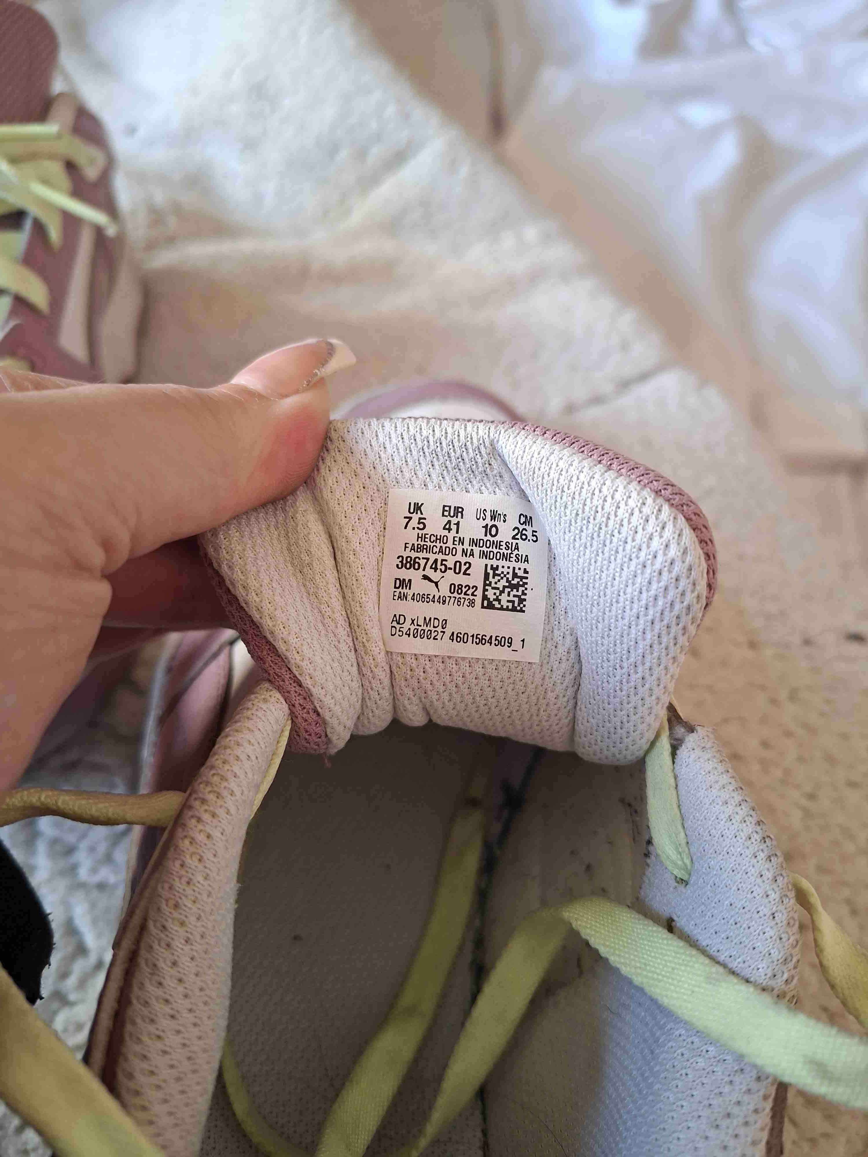 Zapatillas Puma rosas y blancas - miniatura 3