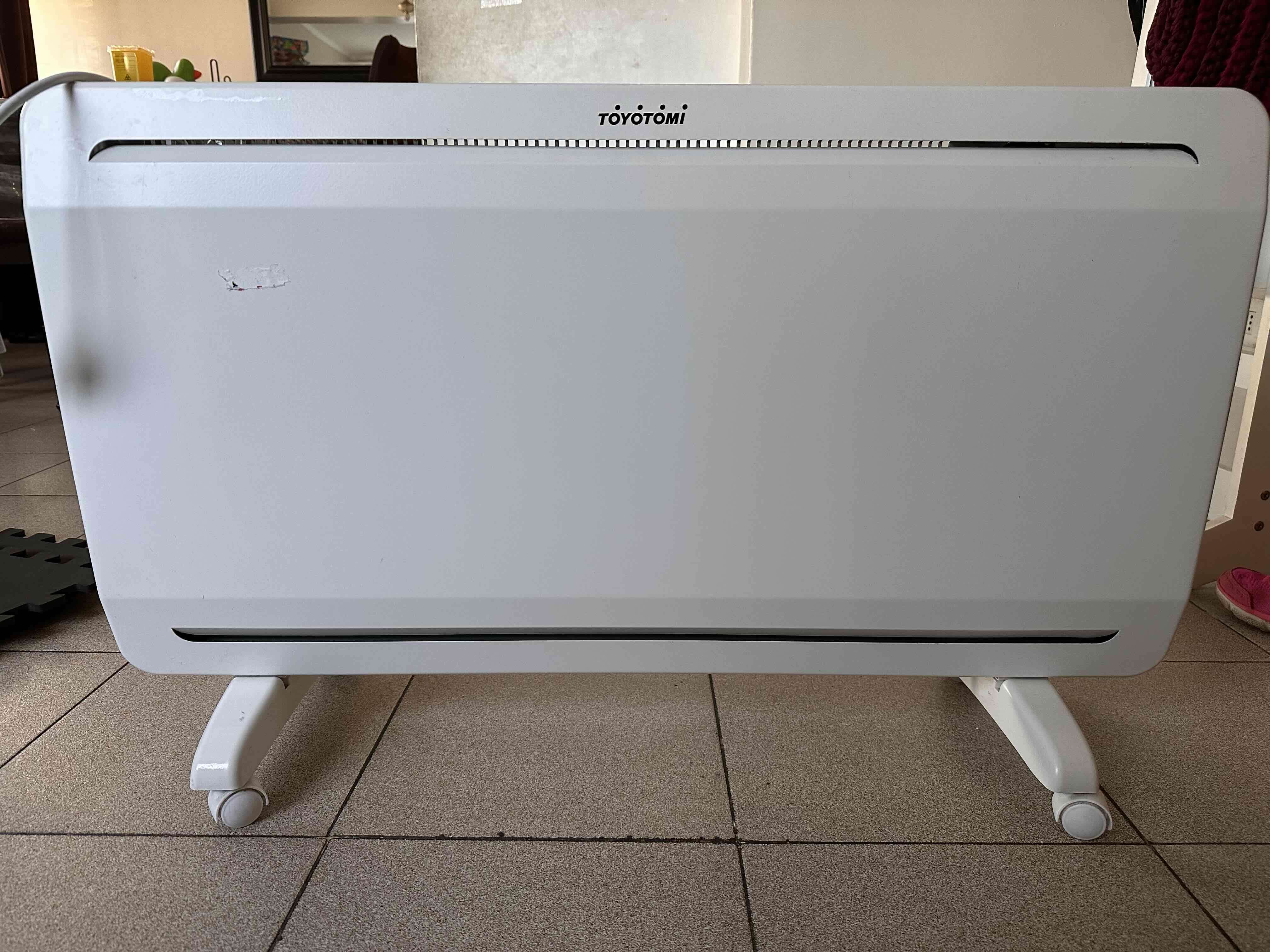 Estufa eléctrica Toyotomi - miniatura 1