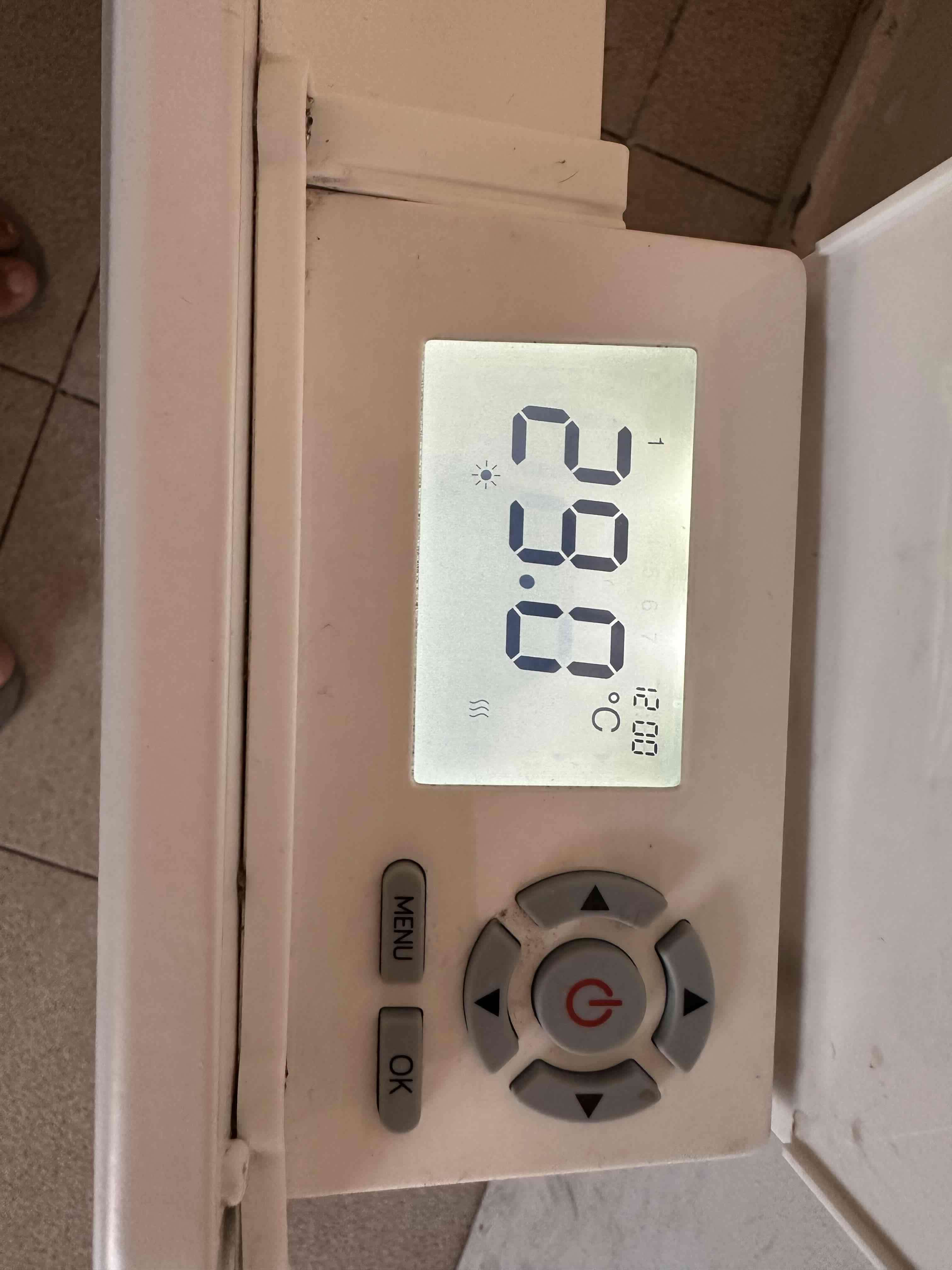 Estufa eléctrica Toyotomi - miniatura 6