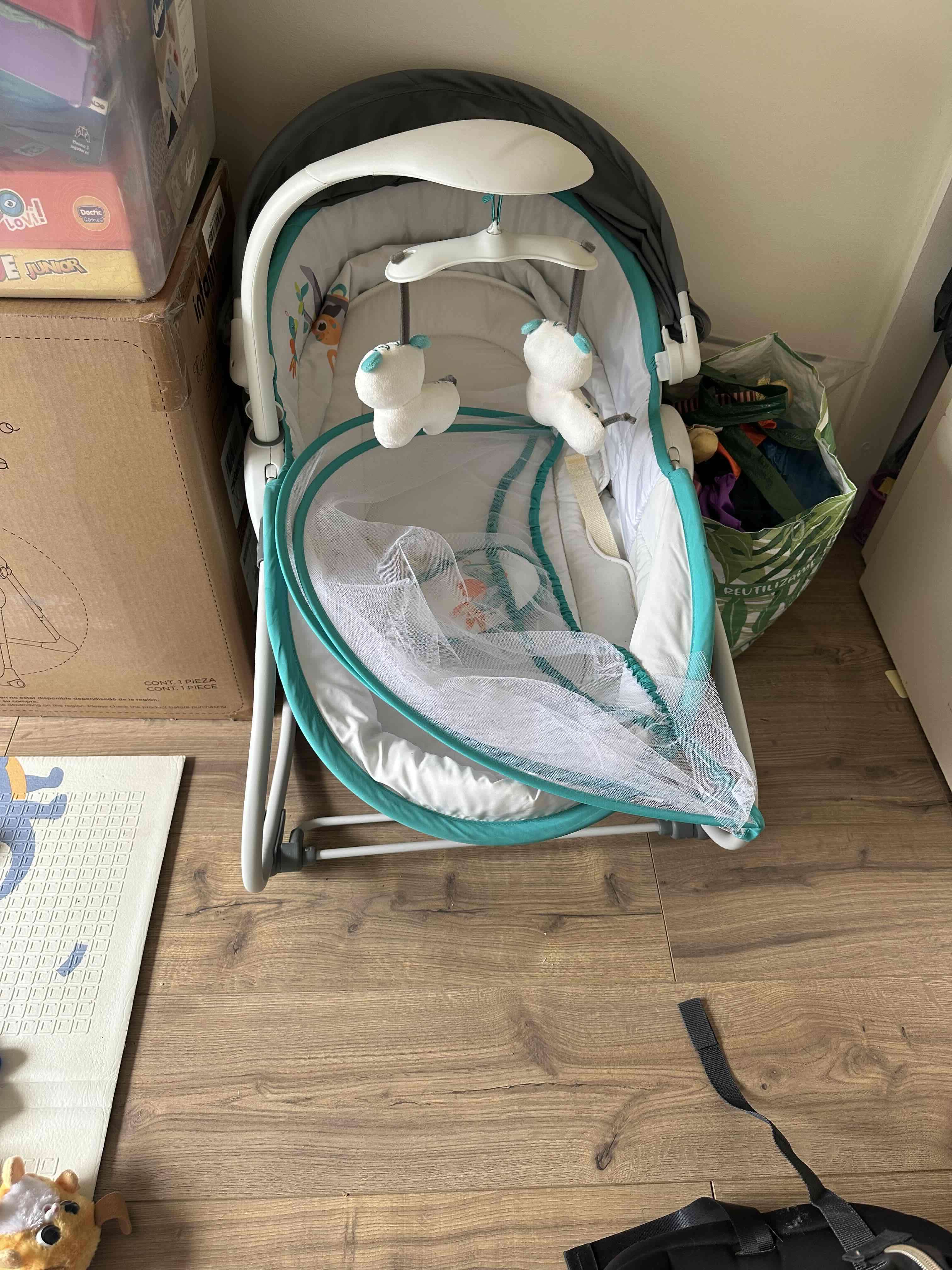 Silla mecedora para bebé - miniatura 1