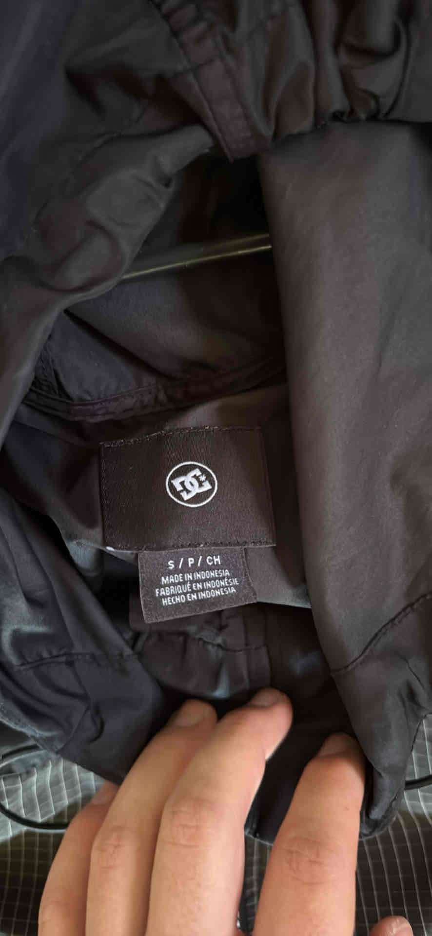 cortavientos DC - miniatura 3