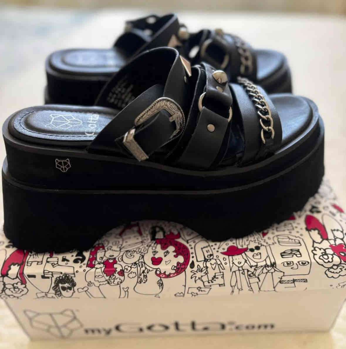 Sandalias negras gotta - miniatura 3