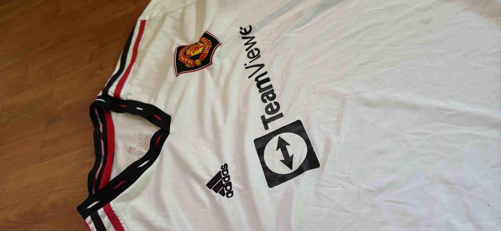 Camiseta deportiva blanca Manchester United - miniatura 2