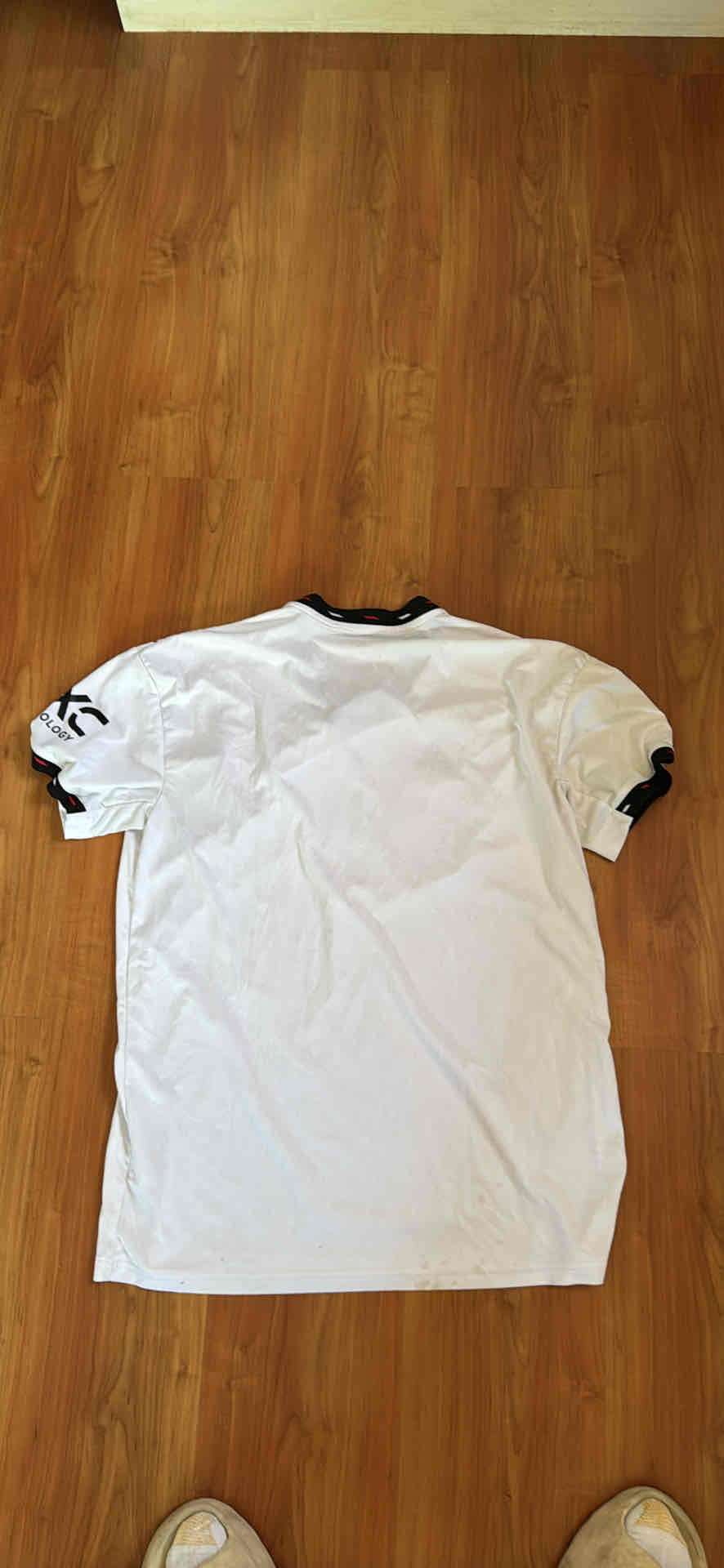 Camiseta deportiva blanca Manchester United - miniatura 4