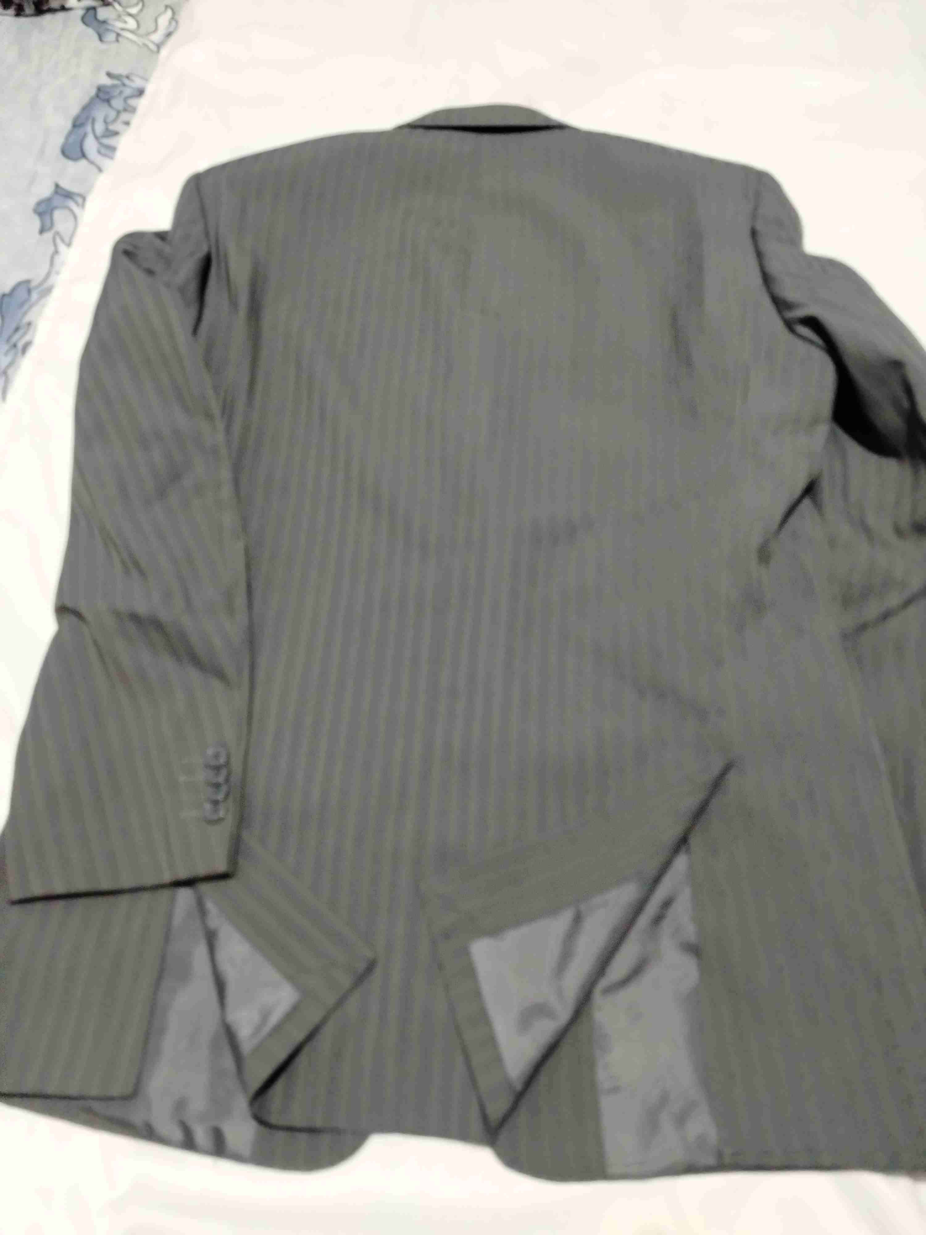 Traje formal gris a rayas - miniatura 6