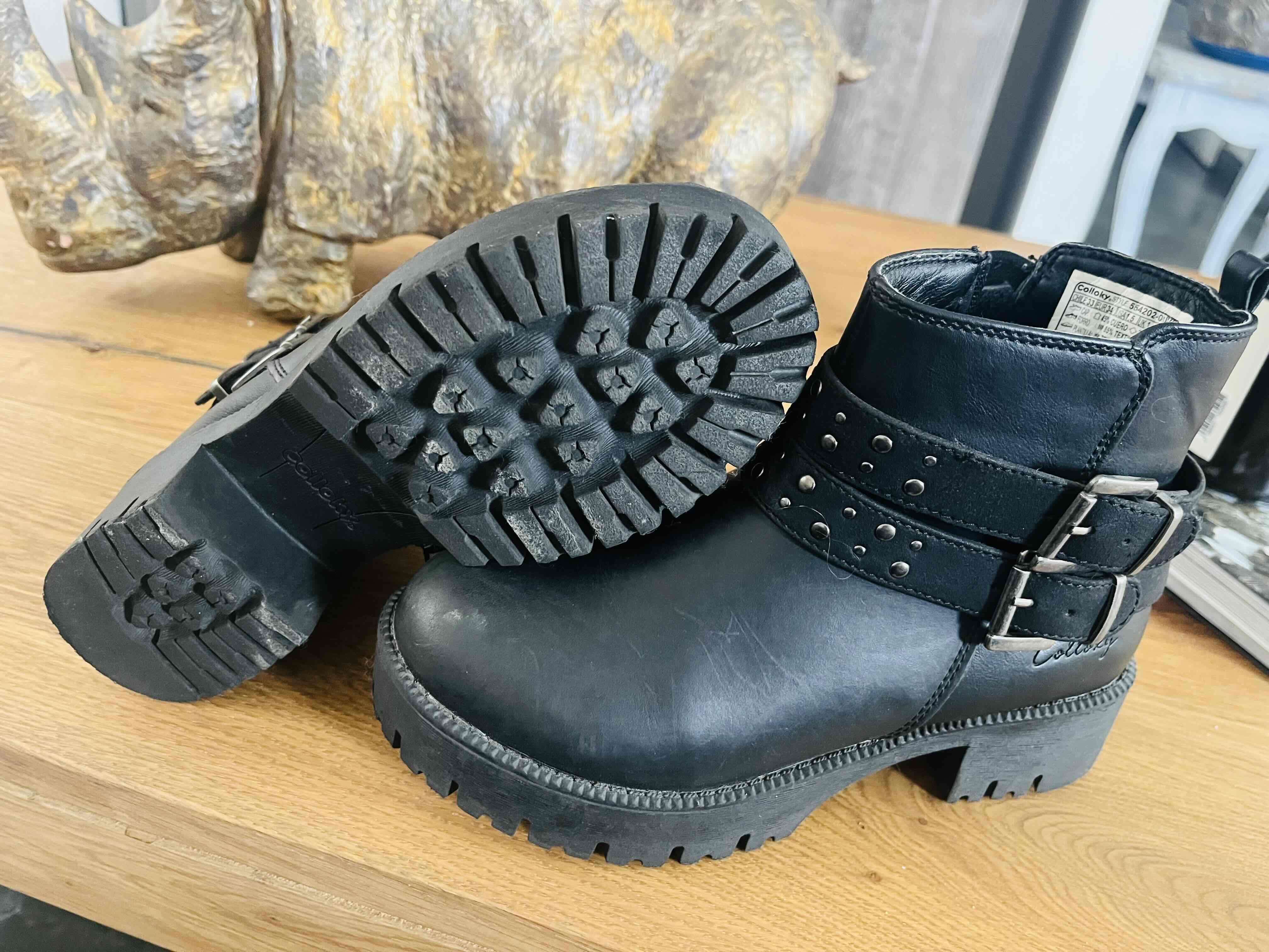 Botines de cuero negros con hebillas - miniatura 2