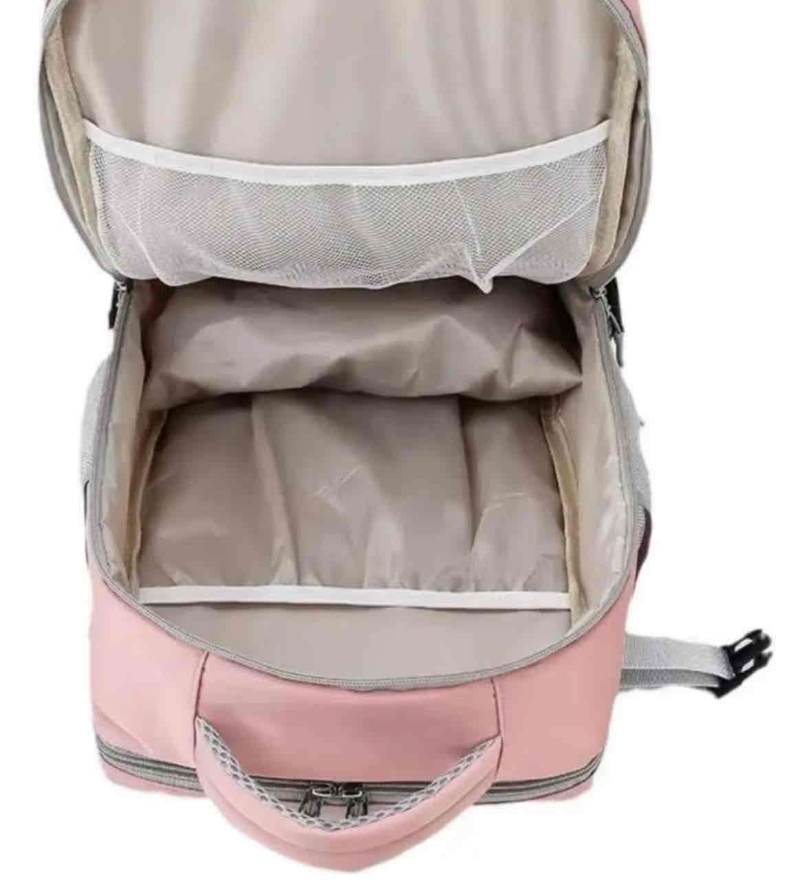 Mochila negra viajera - miniatura 4