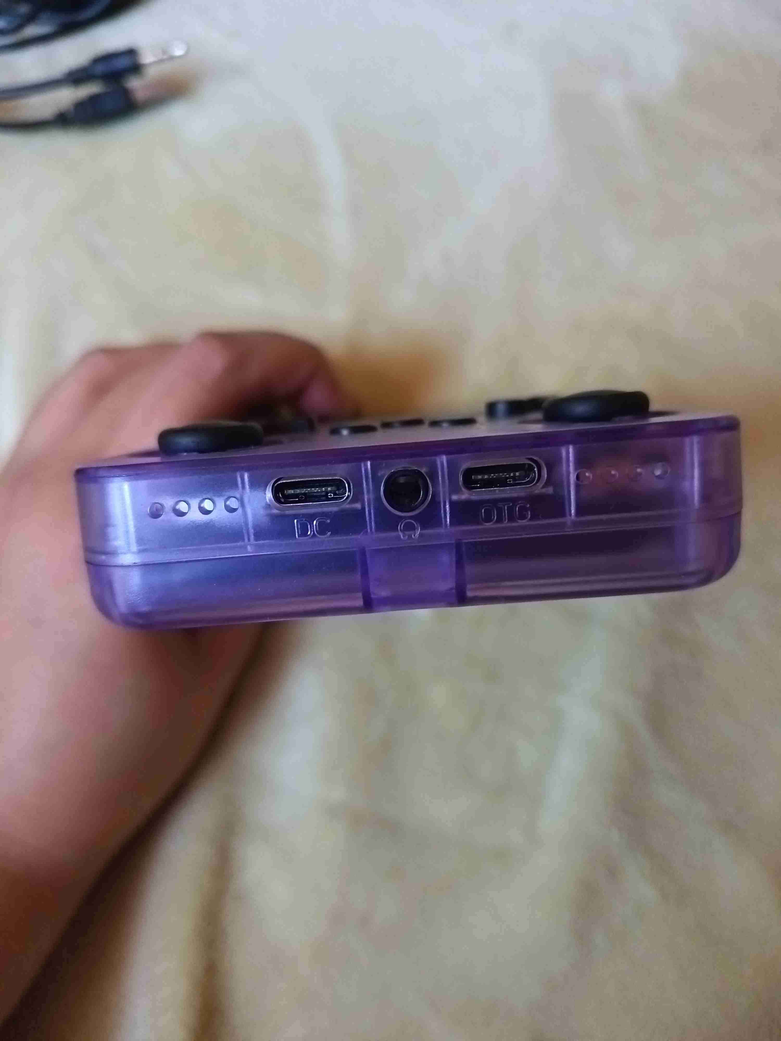 Consola portátil retro morada - miniatura 3