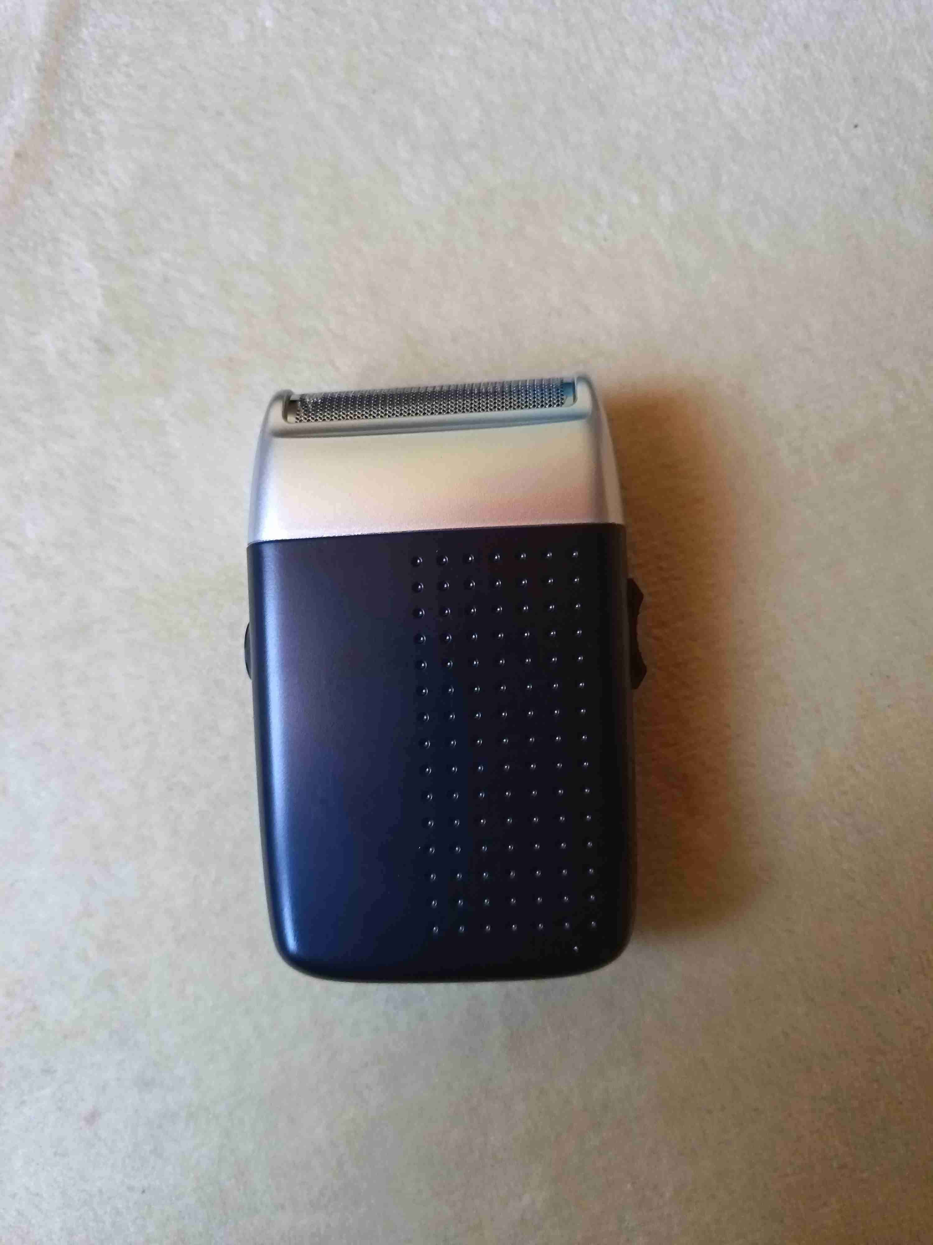 Afeitadora eléctrica compacta - miniatura 1