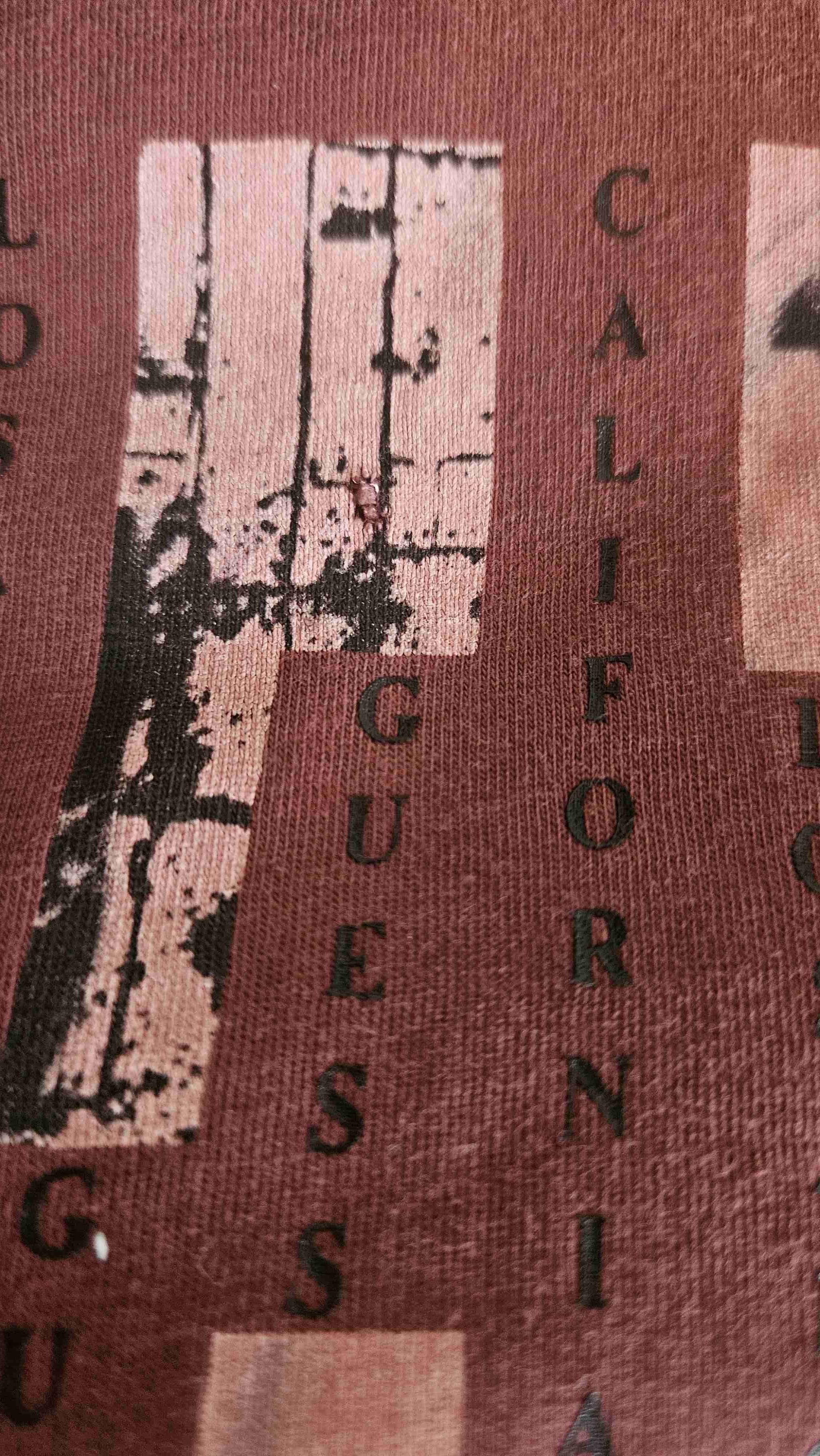 Polera Guess rosada estampada - miniatura 3