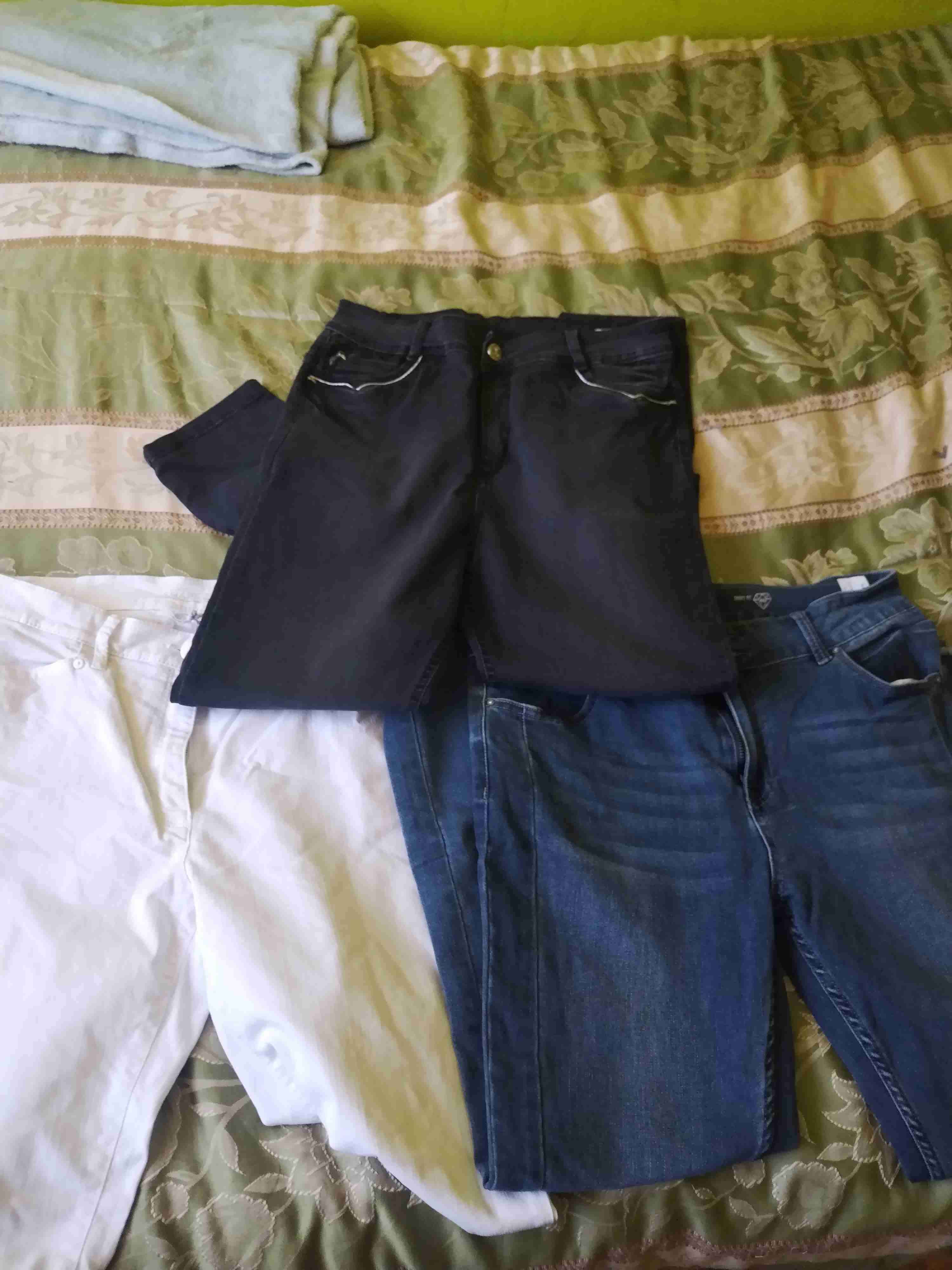 Lote de jeans de colores varios talla 46 - miniatura 2