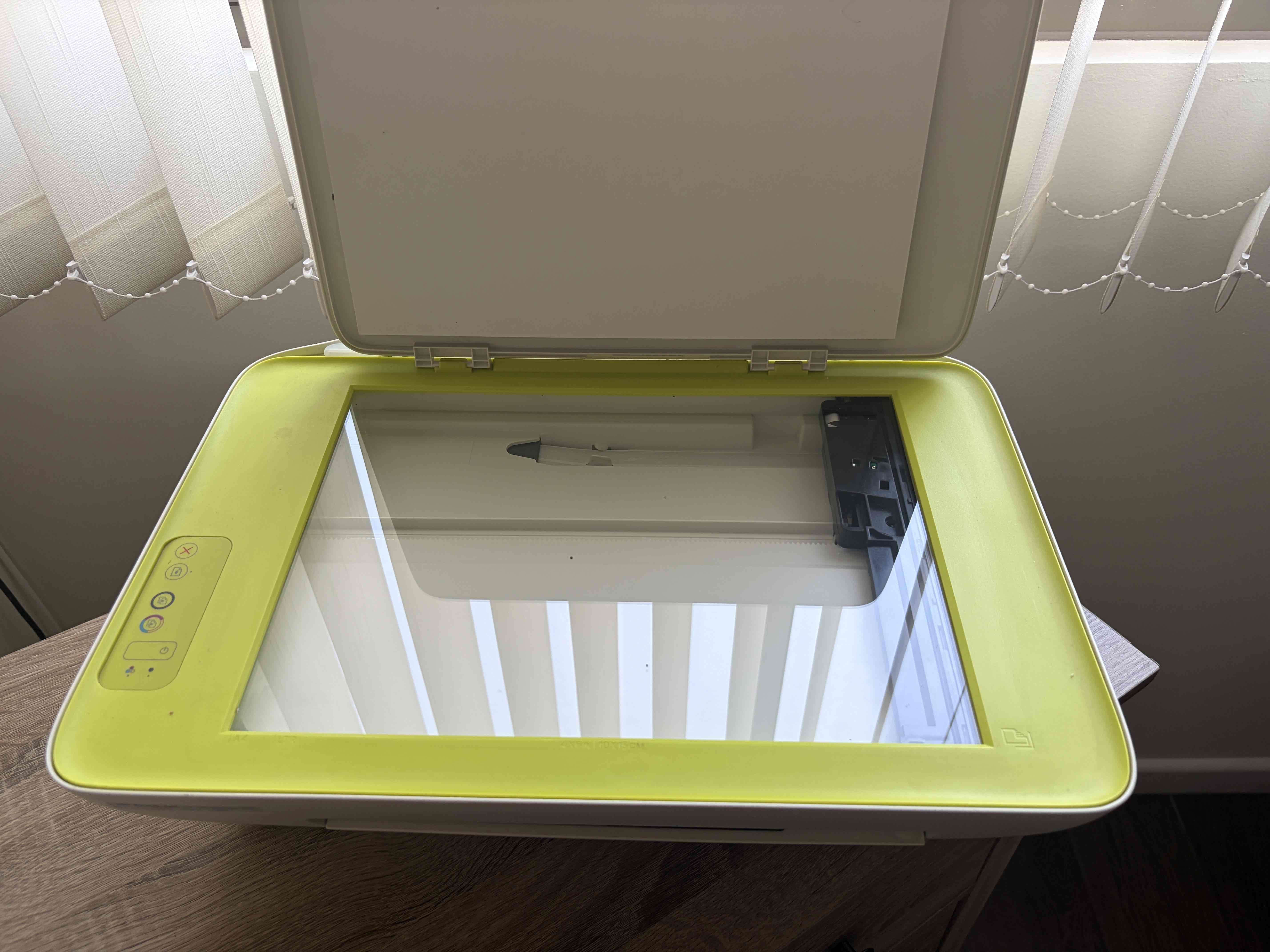 Impresora HP DeskJet 2135 - miniatura 2