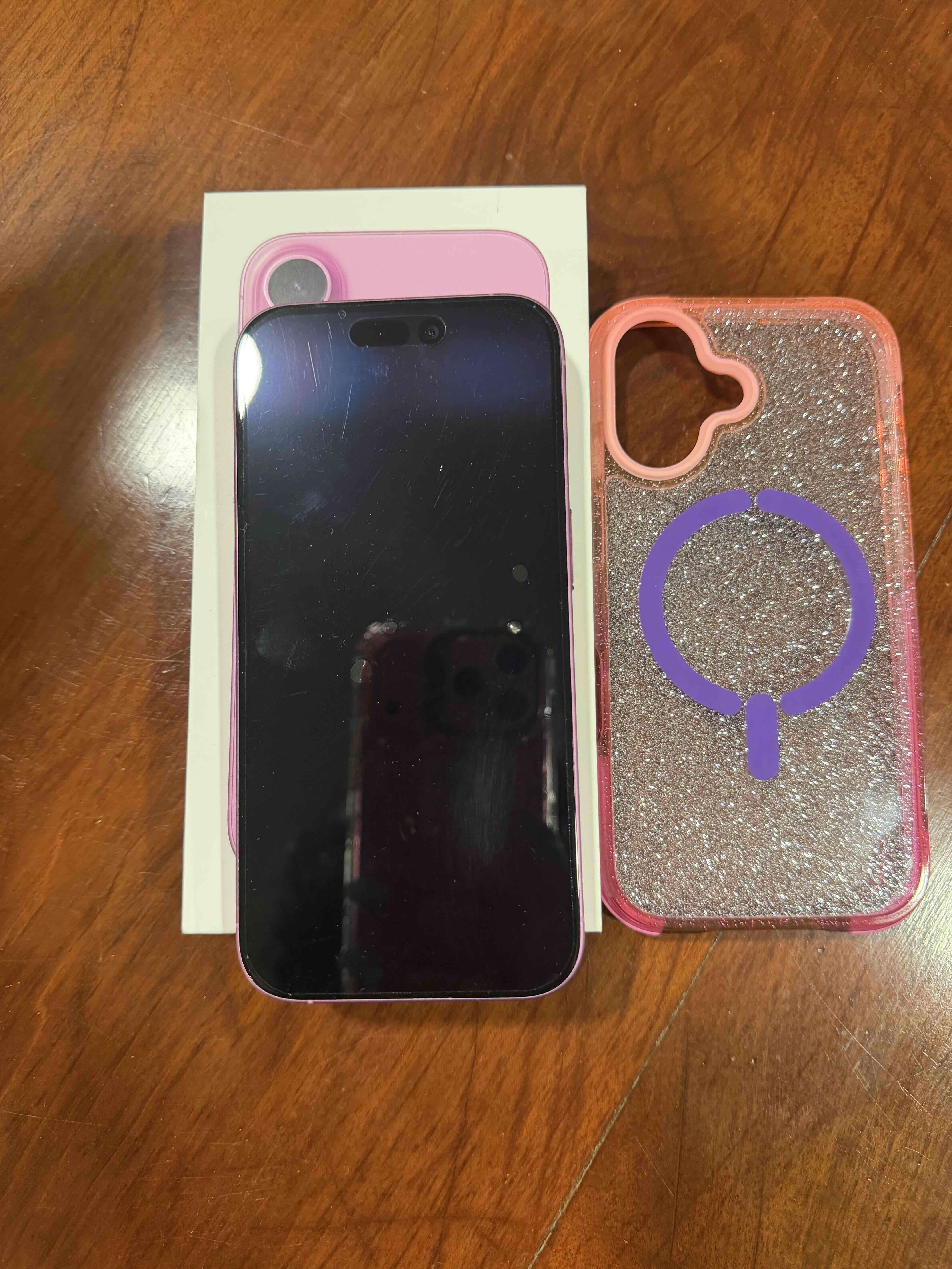 iPhone 16 color rosa - miniatura 5