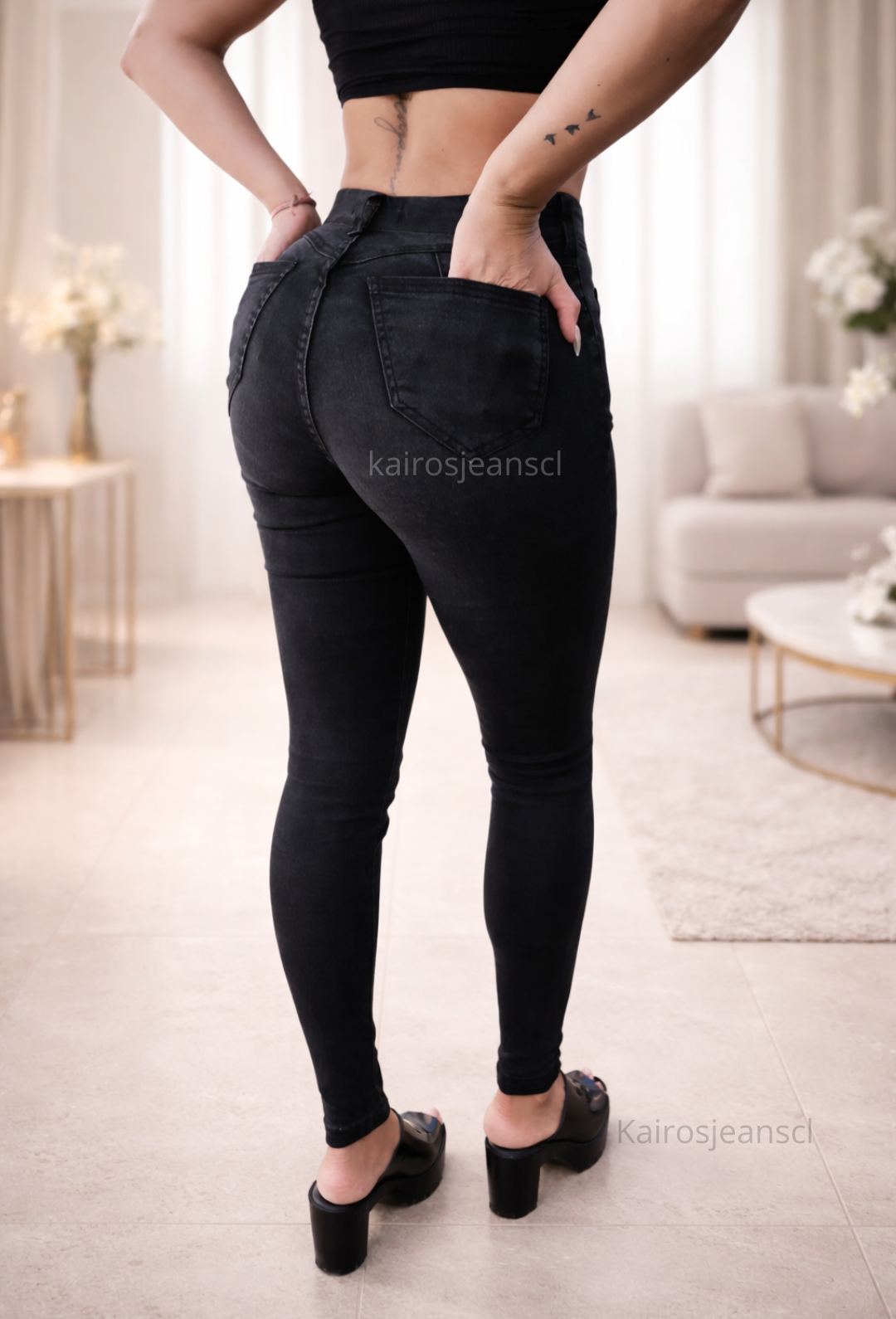 Jeans azul oscuro ajustados - miniatura 4