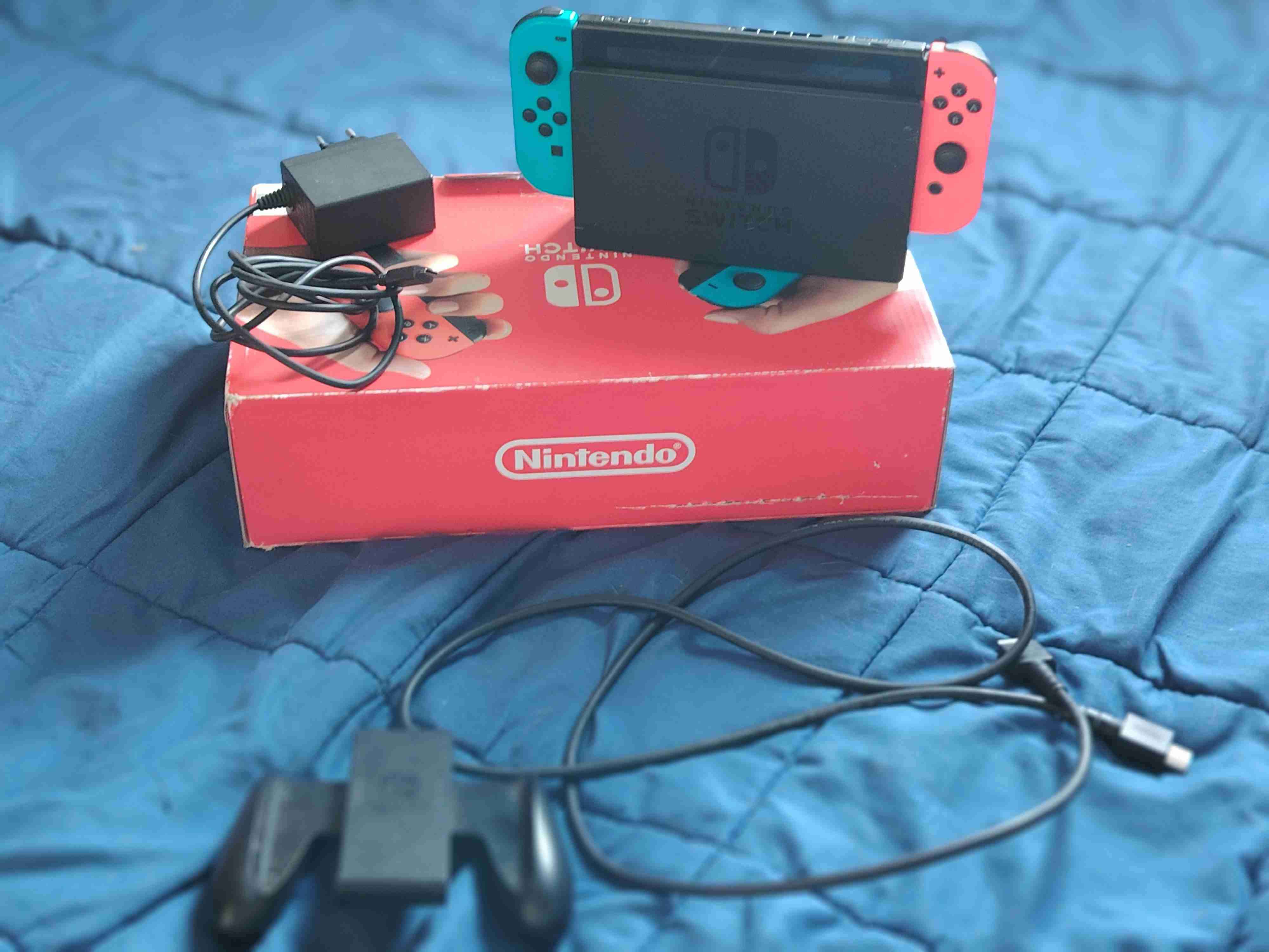 Consola portátil con controles - miniatura 4