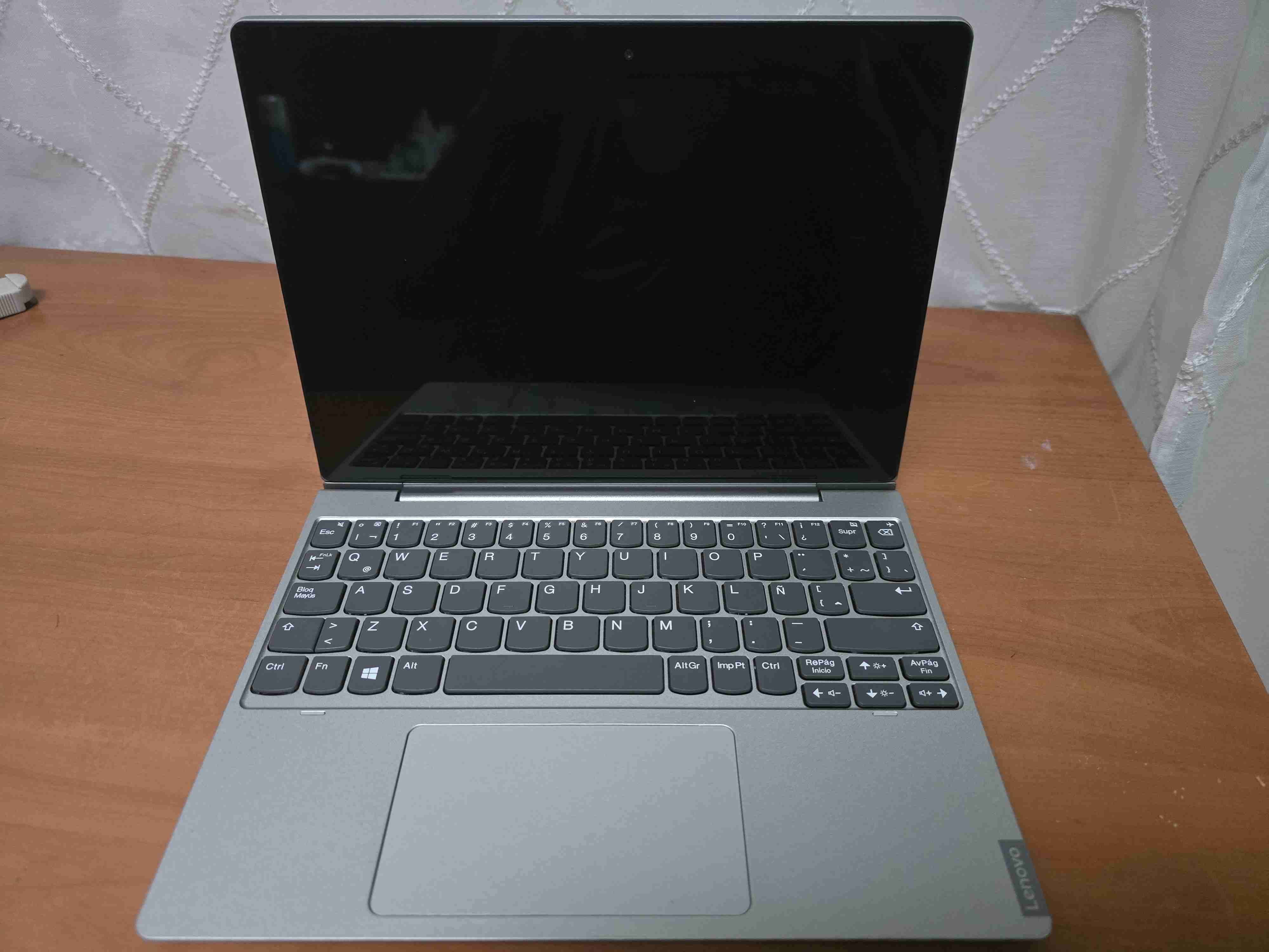 NOTEBOOK LENOVO CLIP 10.1" - miniatura 2