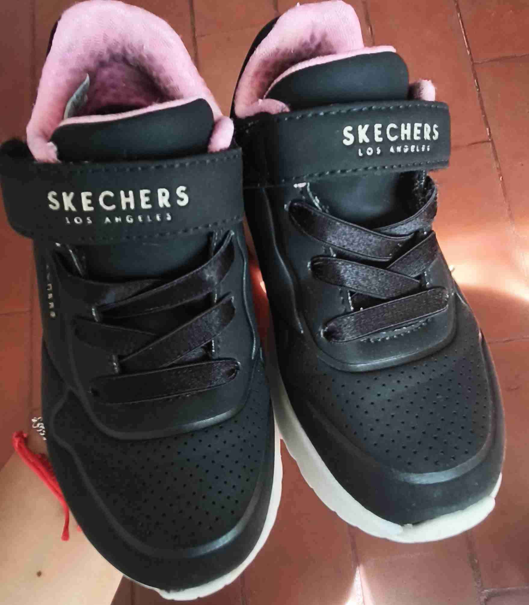Zapatillas negras Skechers número 24 - 1