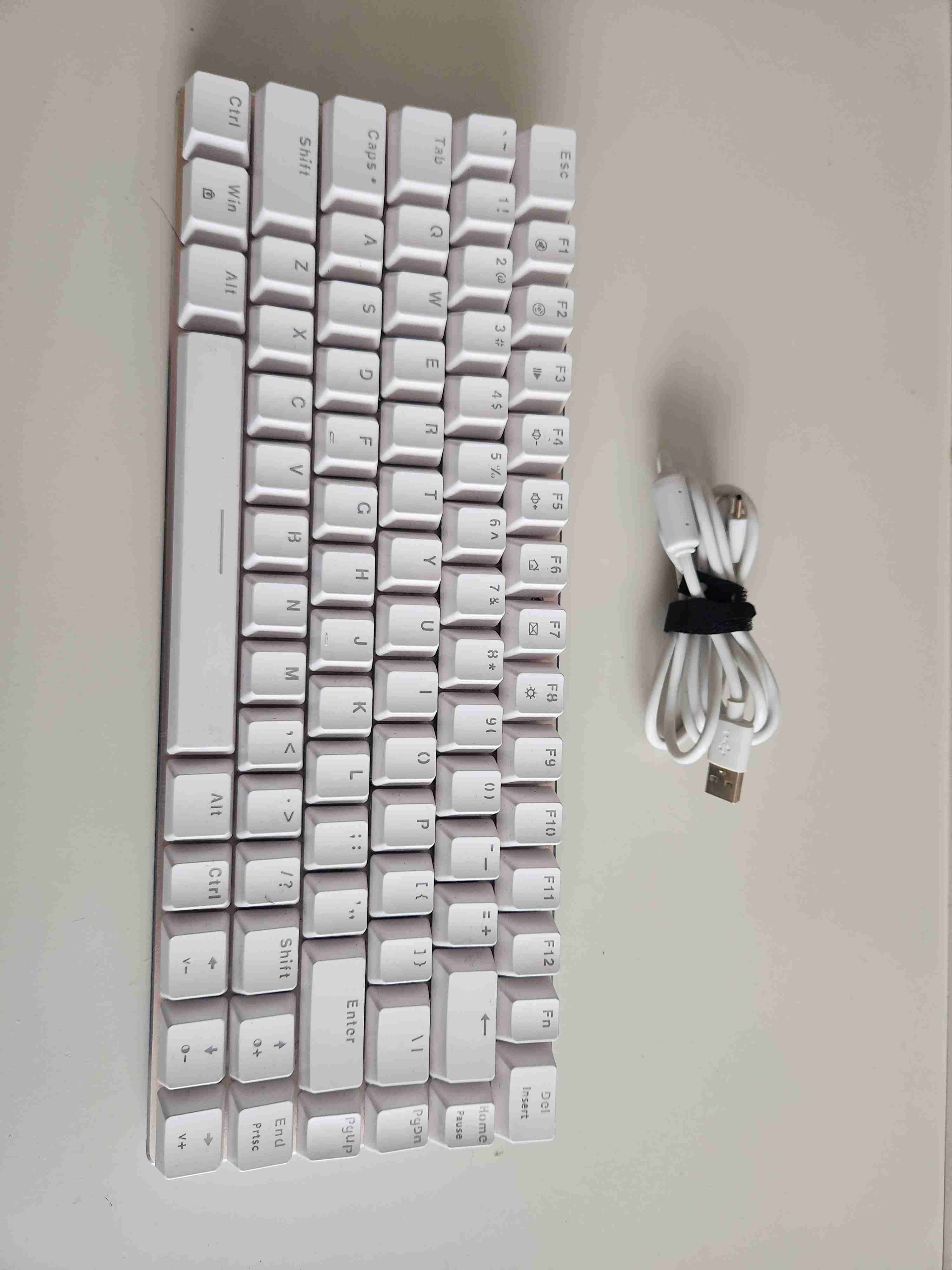 Teclado mecánico Geek AK33 - miniatura 1