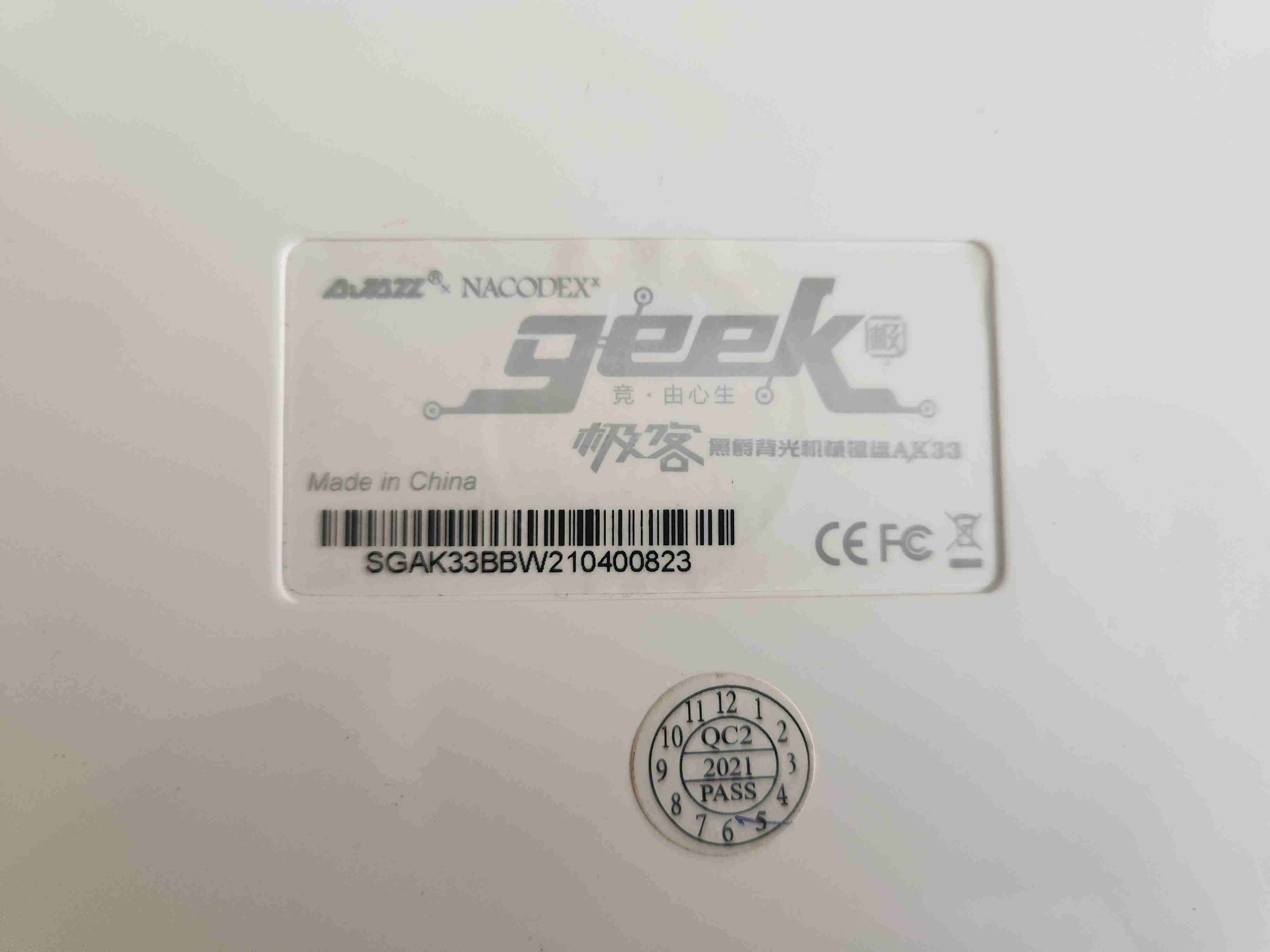 Teclado mecánico Geek AK33 - miniatura 2