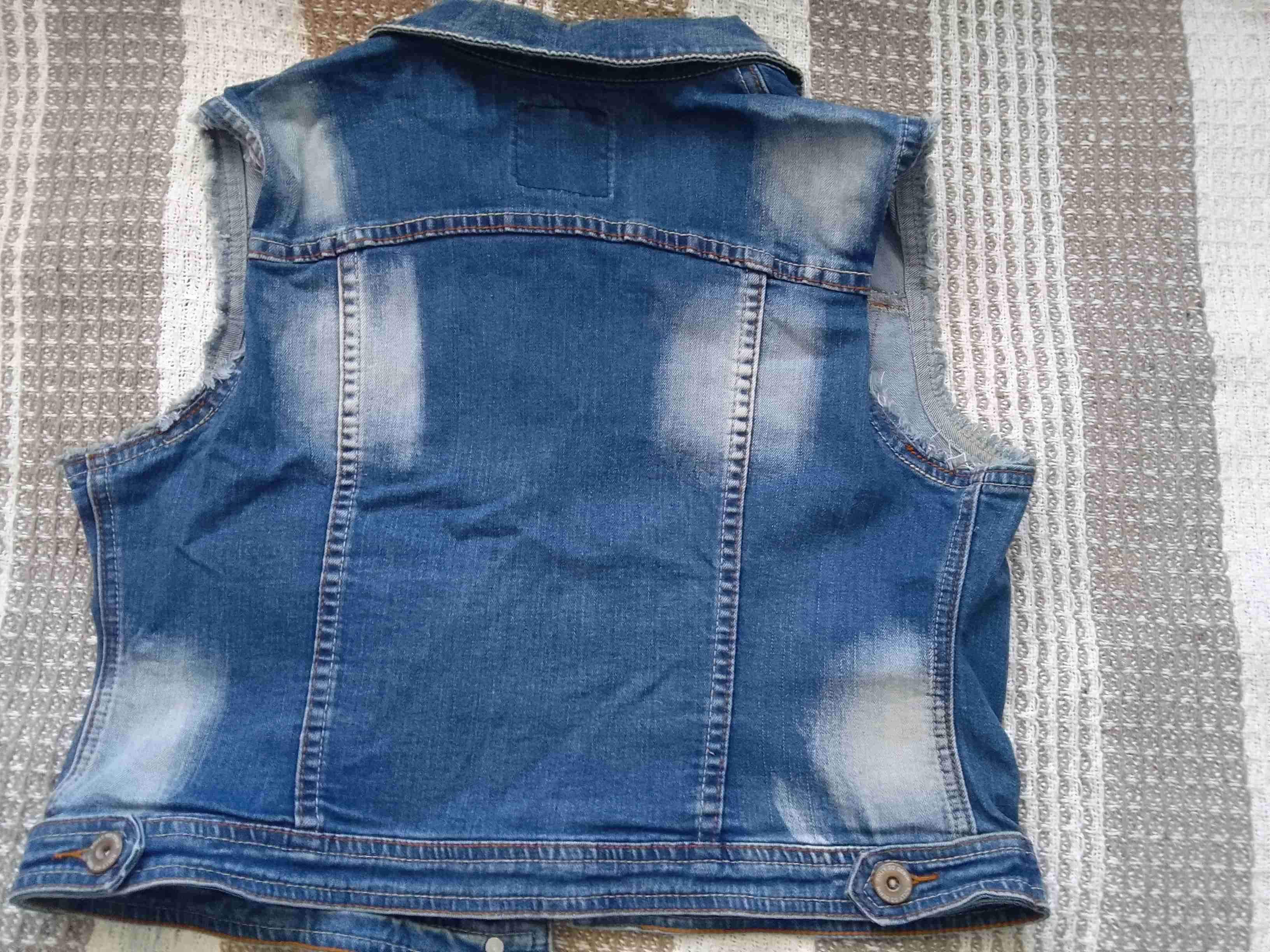 Chaleco de mezclilla sin mangas - miniatura 2