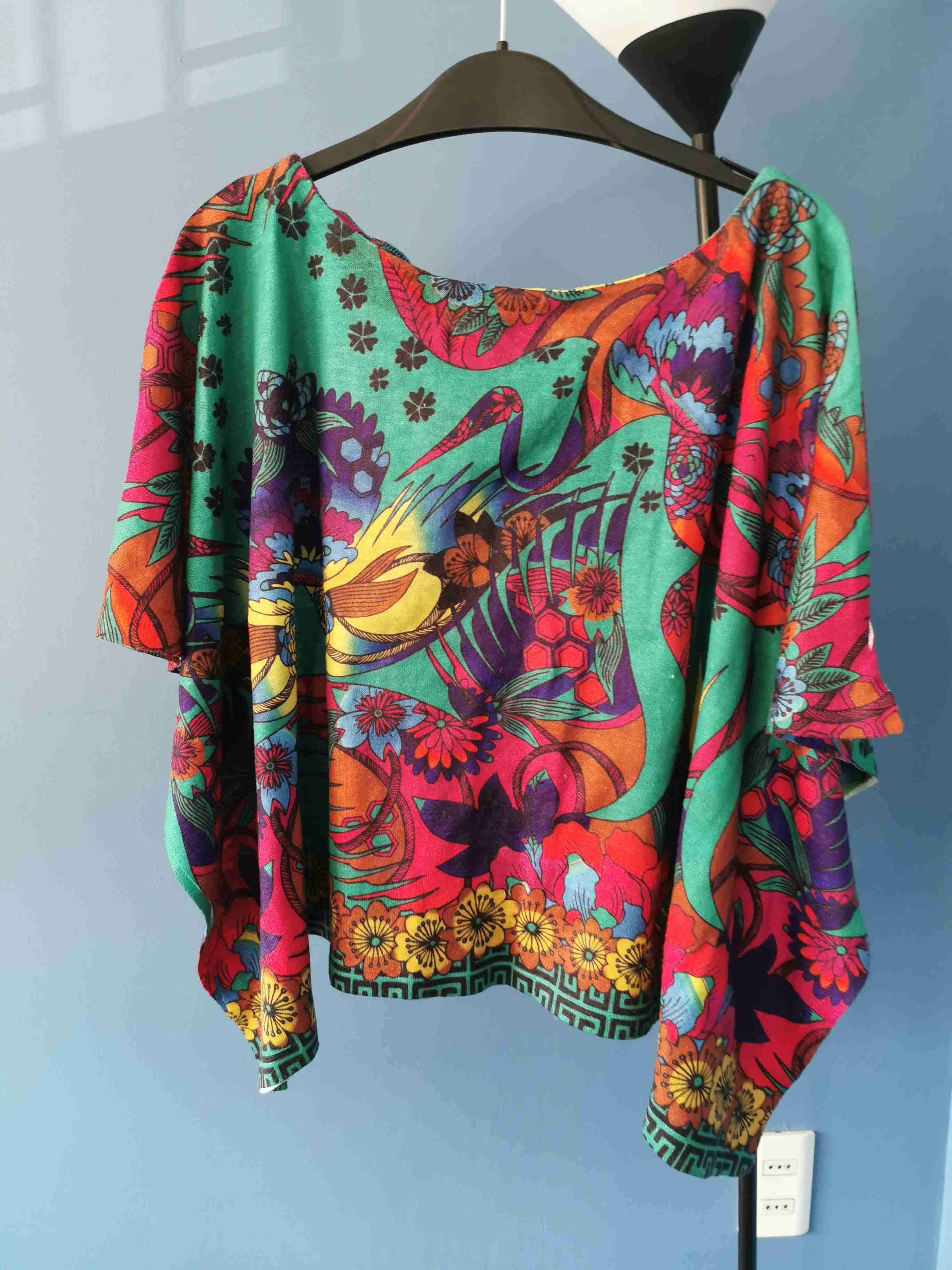 Blusa estampada multicolor - miniatura 3