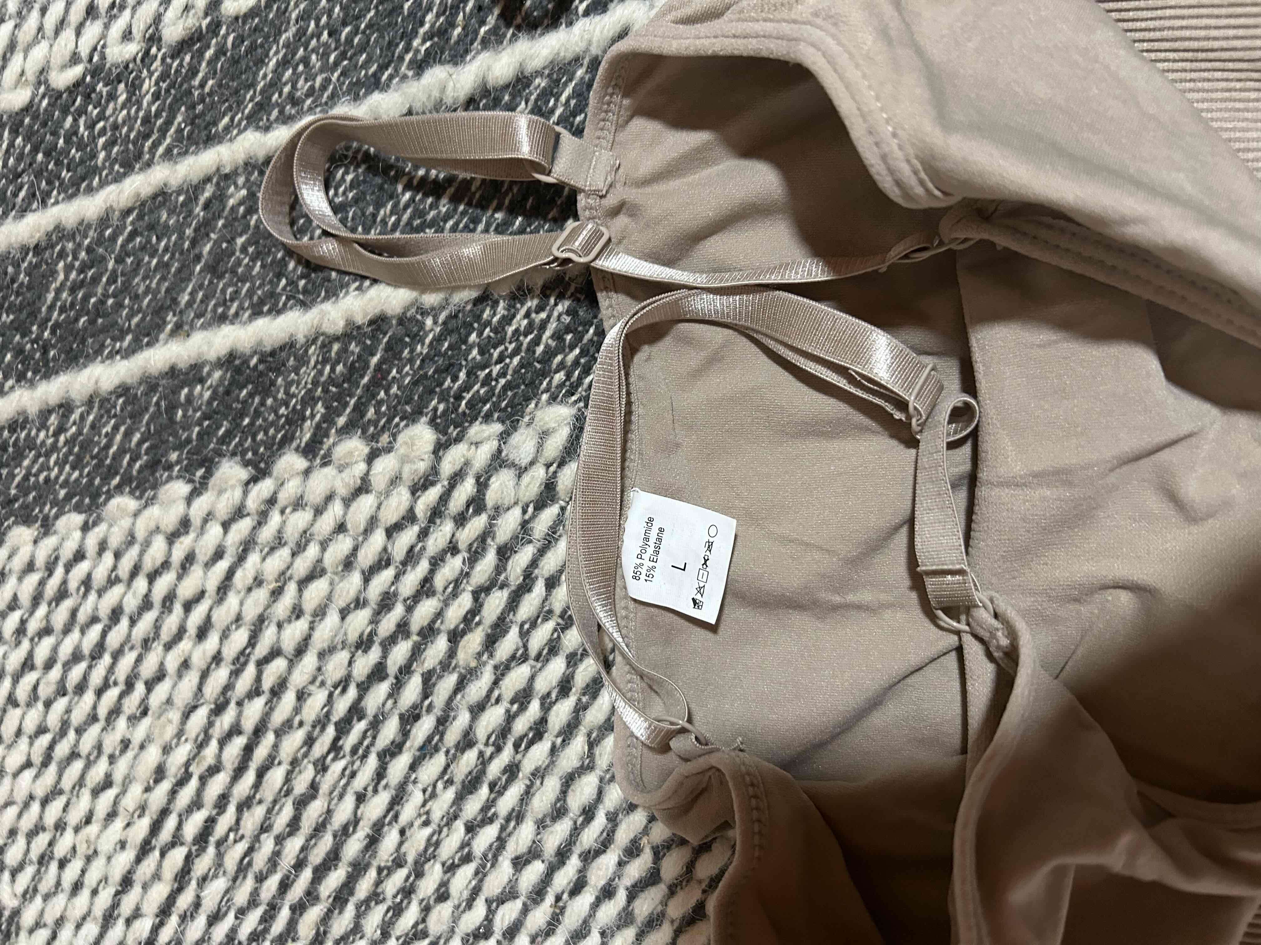 Pack de tops negro y beige - miniatura 3