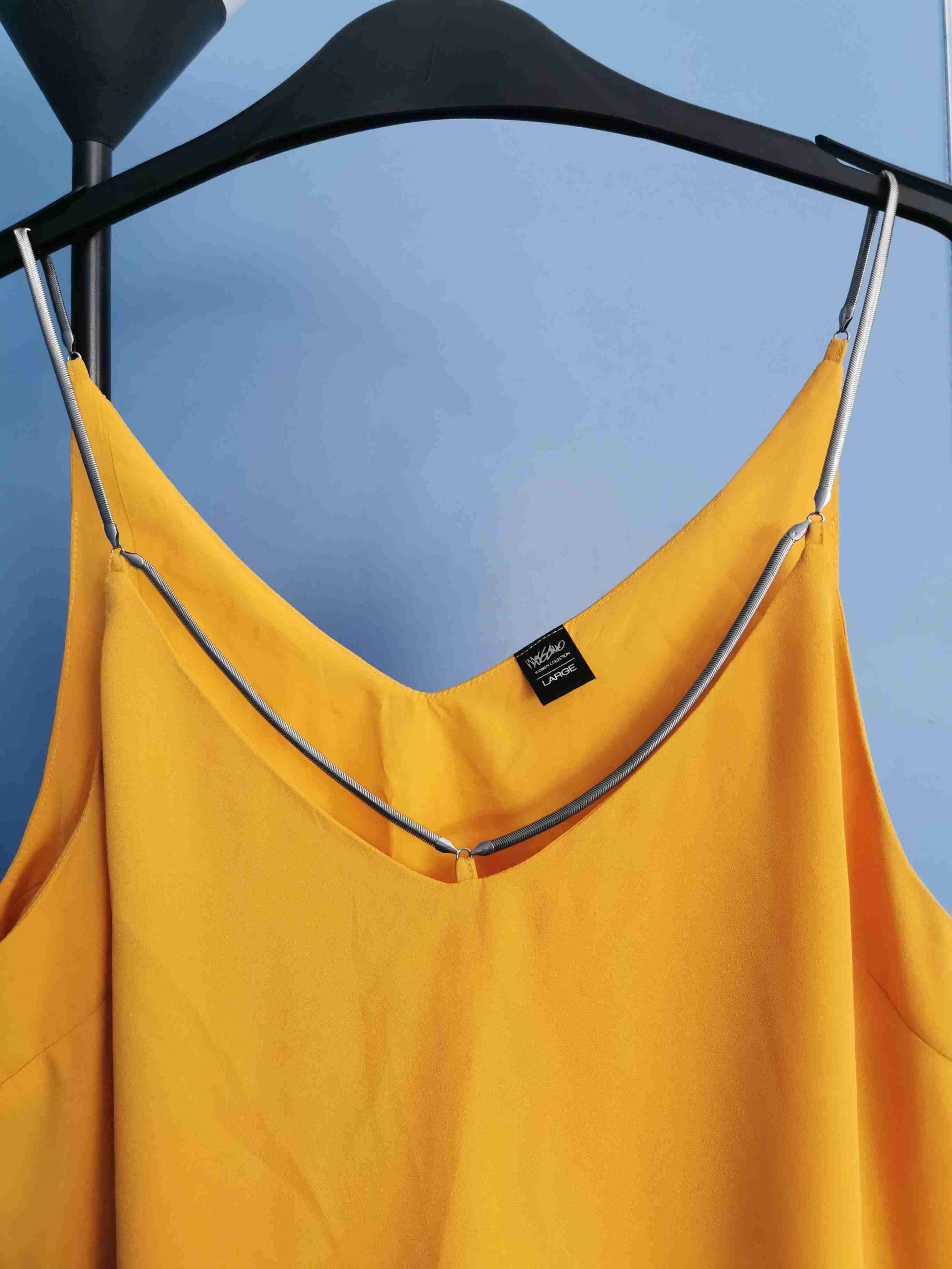 Polera sin mangas mostaza - miniatura 2