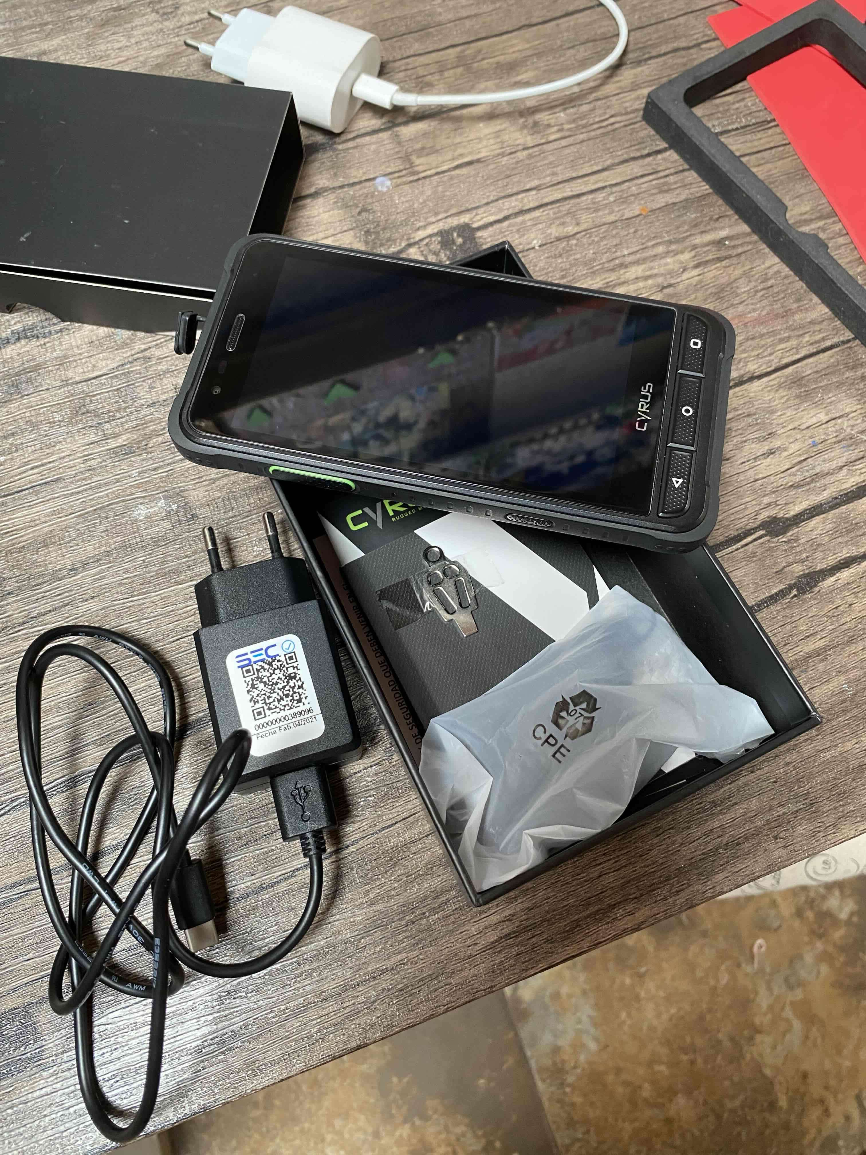 Celular Cyrus CS 22 Android - miniatura 4