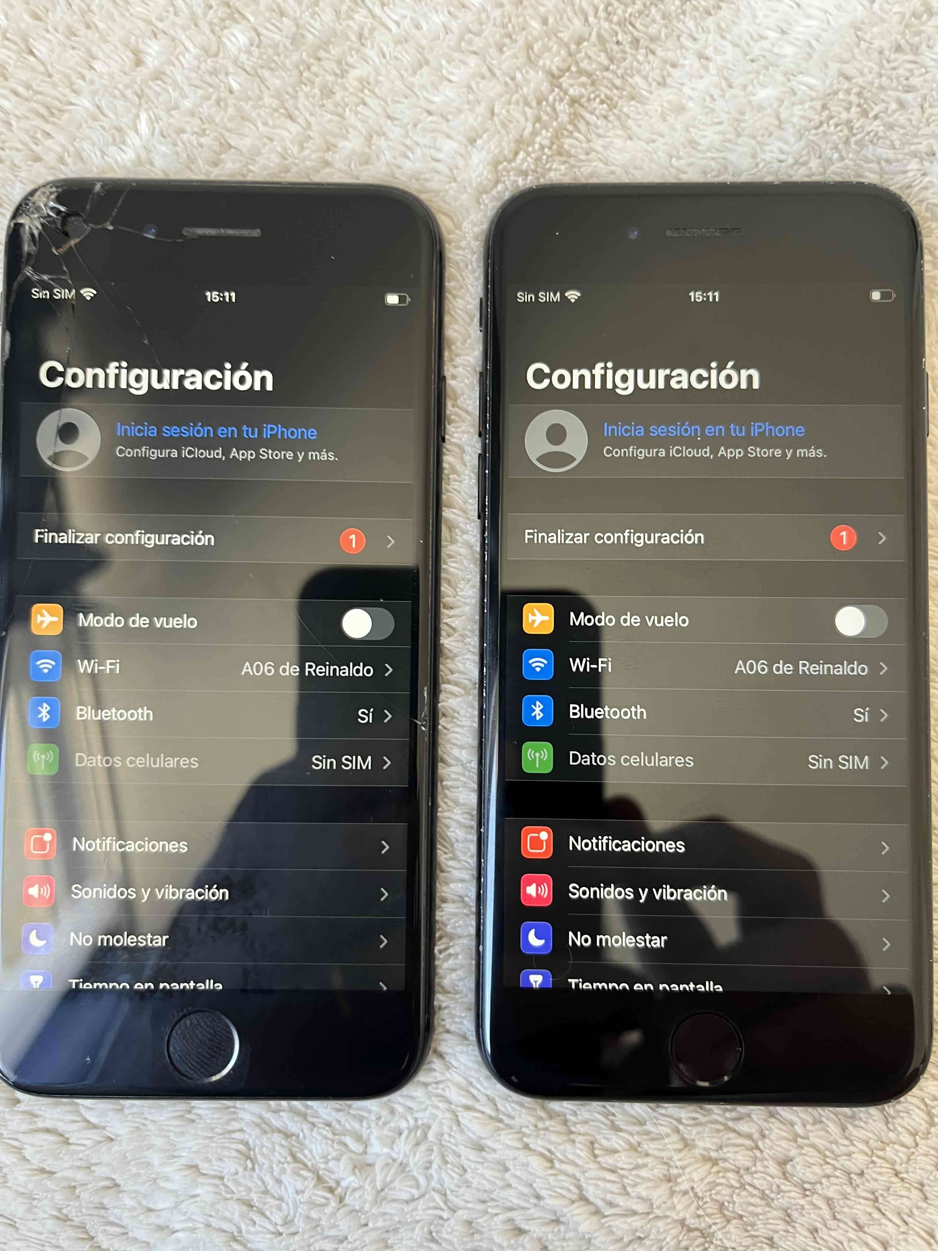 Dos iPhones con detalles - miniatura 6