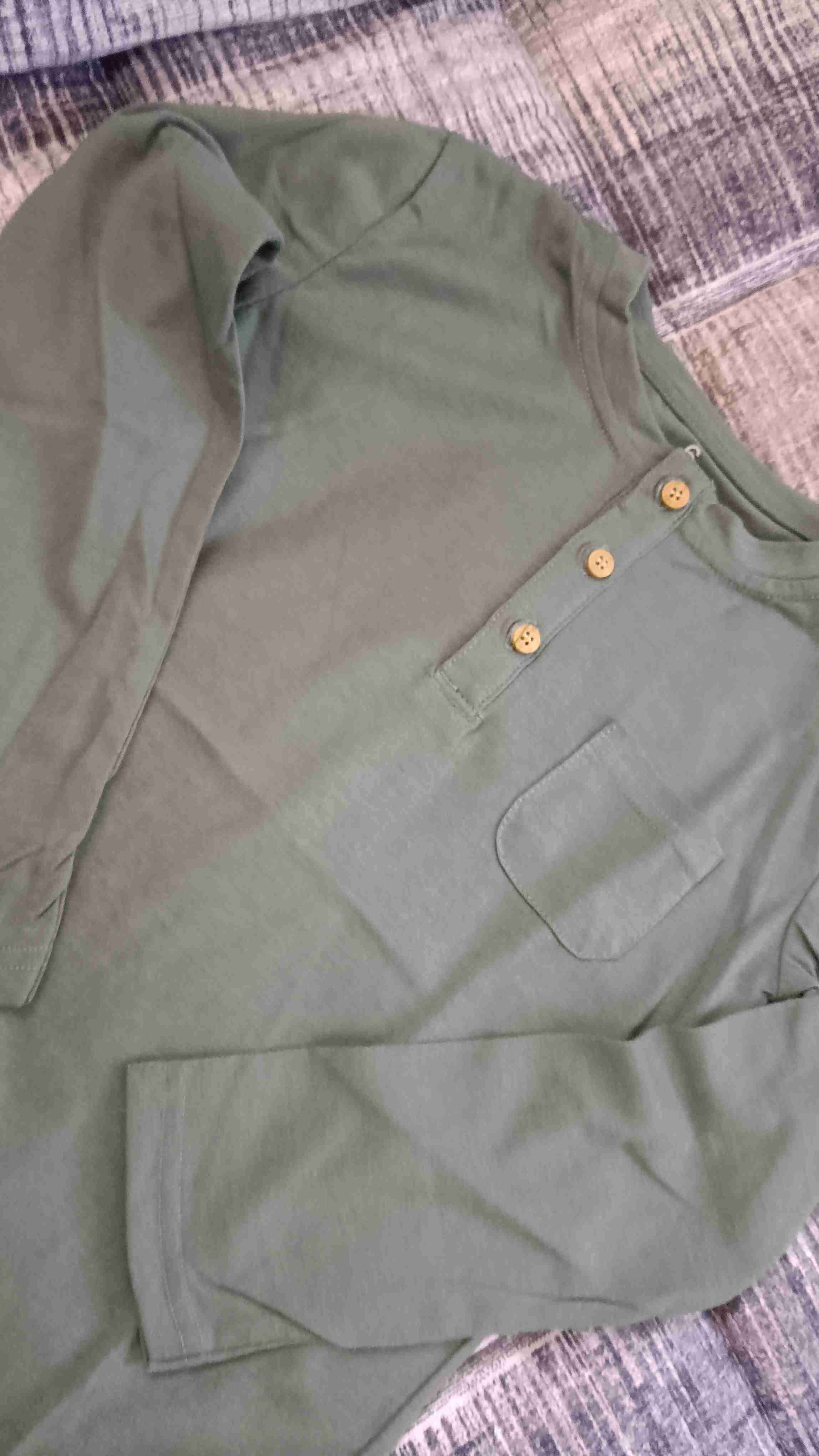 Polera verde con botones - miniatura 2