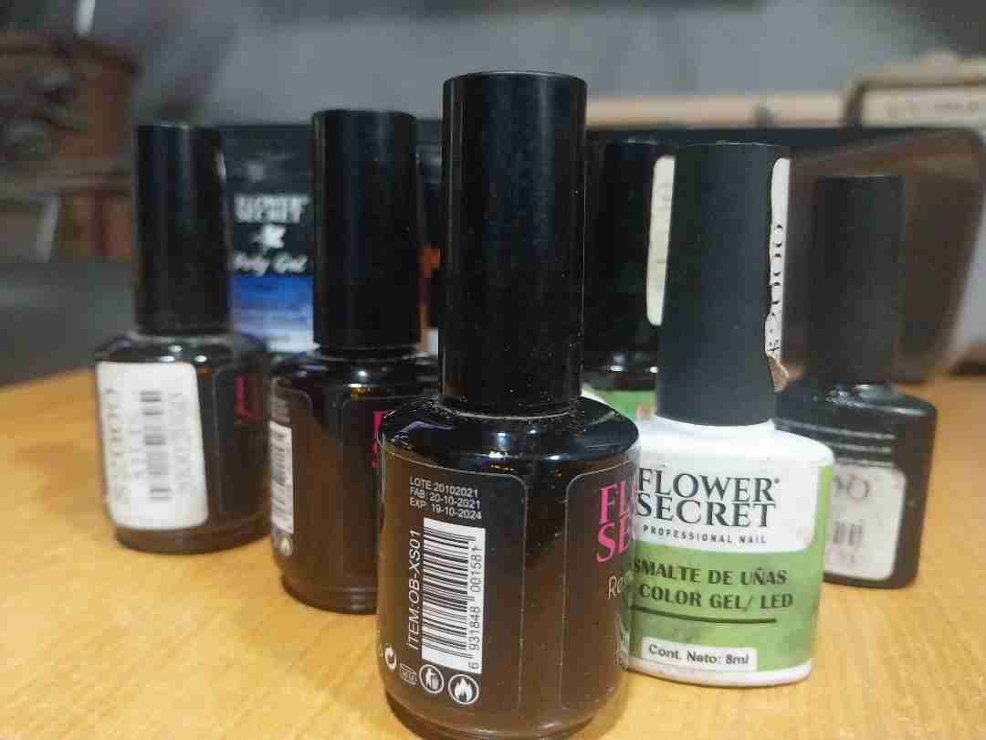 Set de esmalte UV Flower Secret - miniatura 2