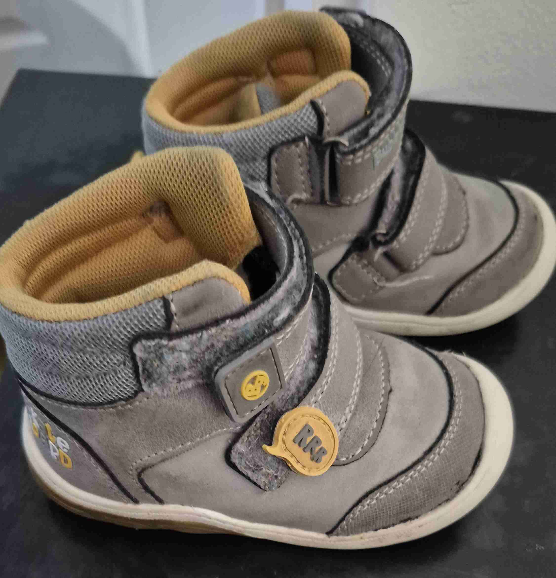 Botines grises para niños talla 22 - 2