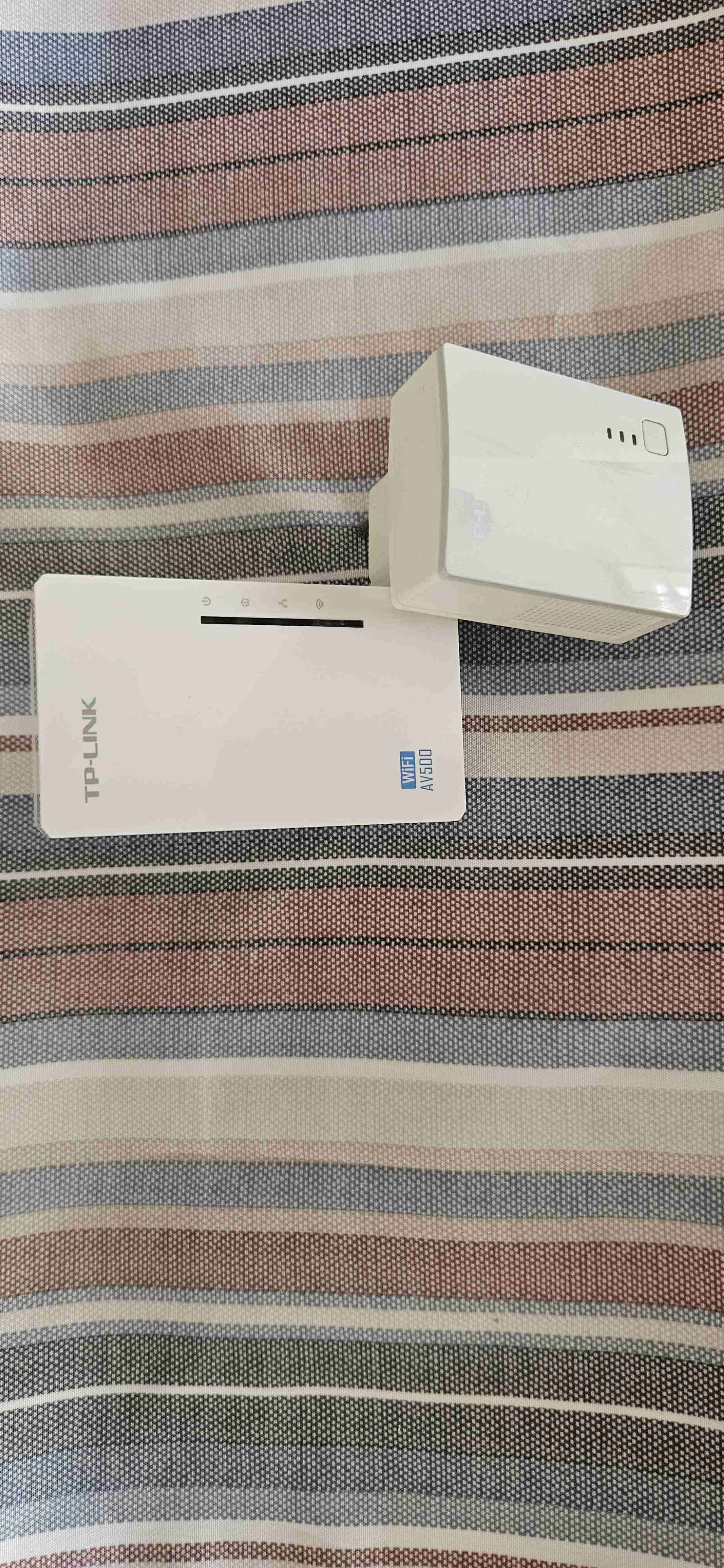 Extensor de WiFi TP-Link AV500 - miniatura 1