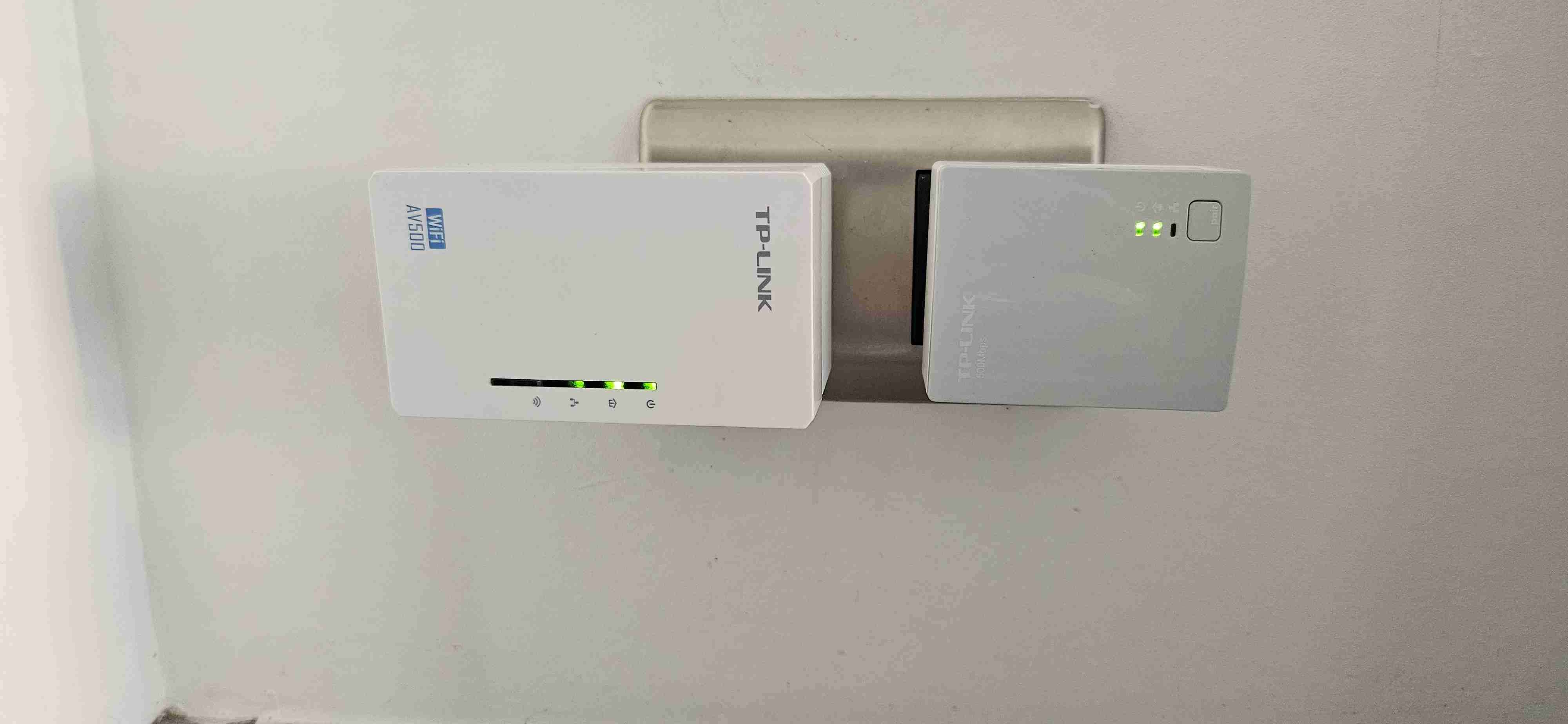 Extensor de WiFi TP-Link AV500 - miniatura 2