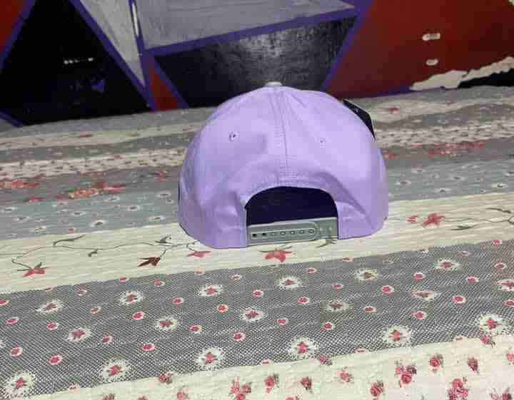 Gorra snapback morada y gris - miniatura 3