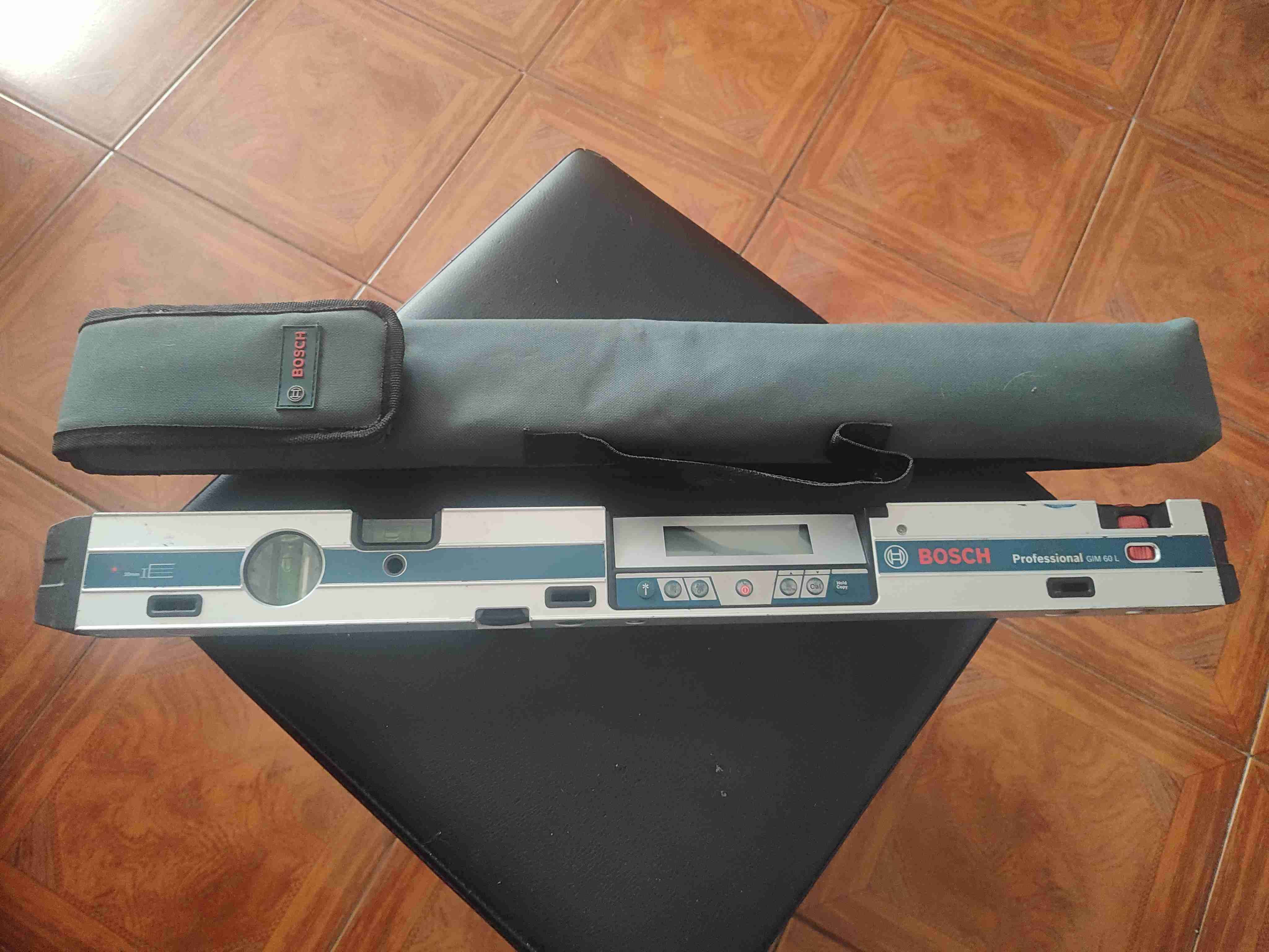 Nivel láser Bosch  GIM 60L con funda - miniatura 1