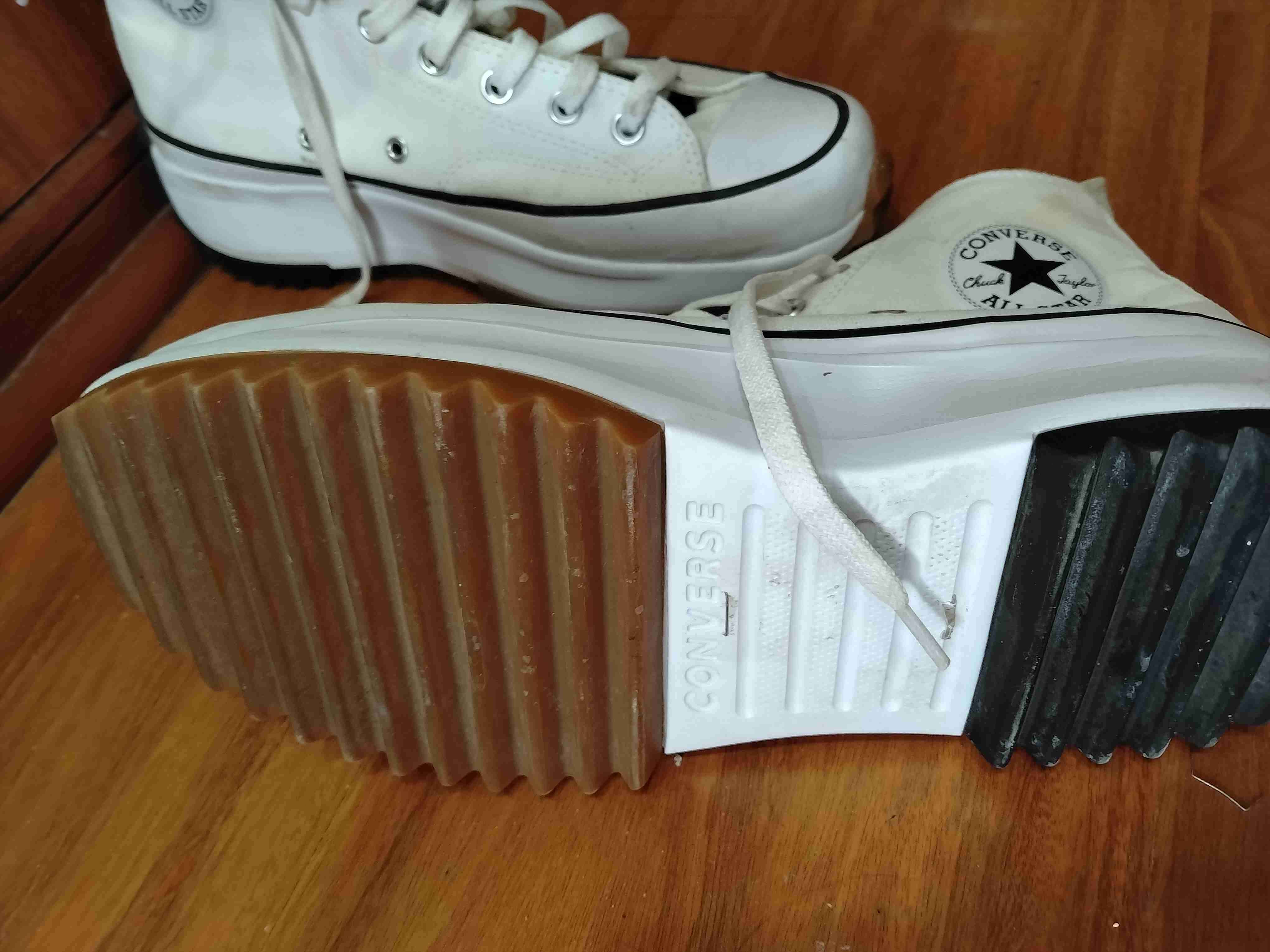 Zapatillas blancas converse con caña 44 - miniatura 4