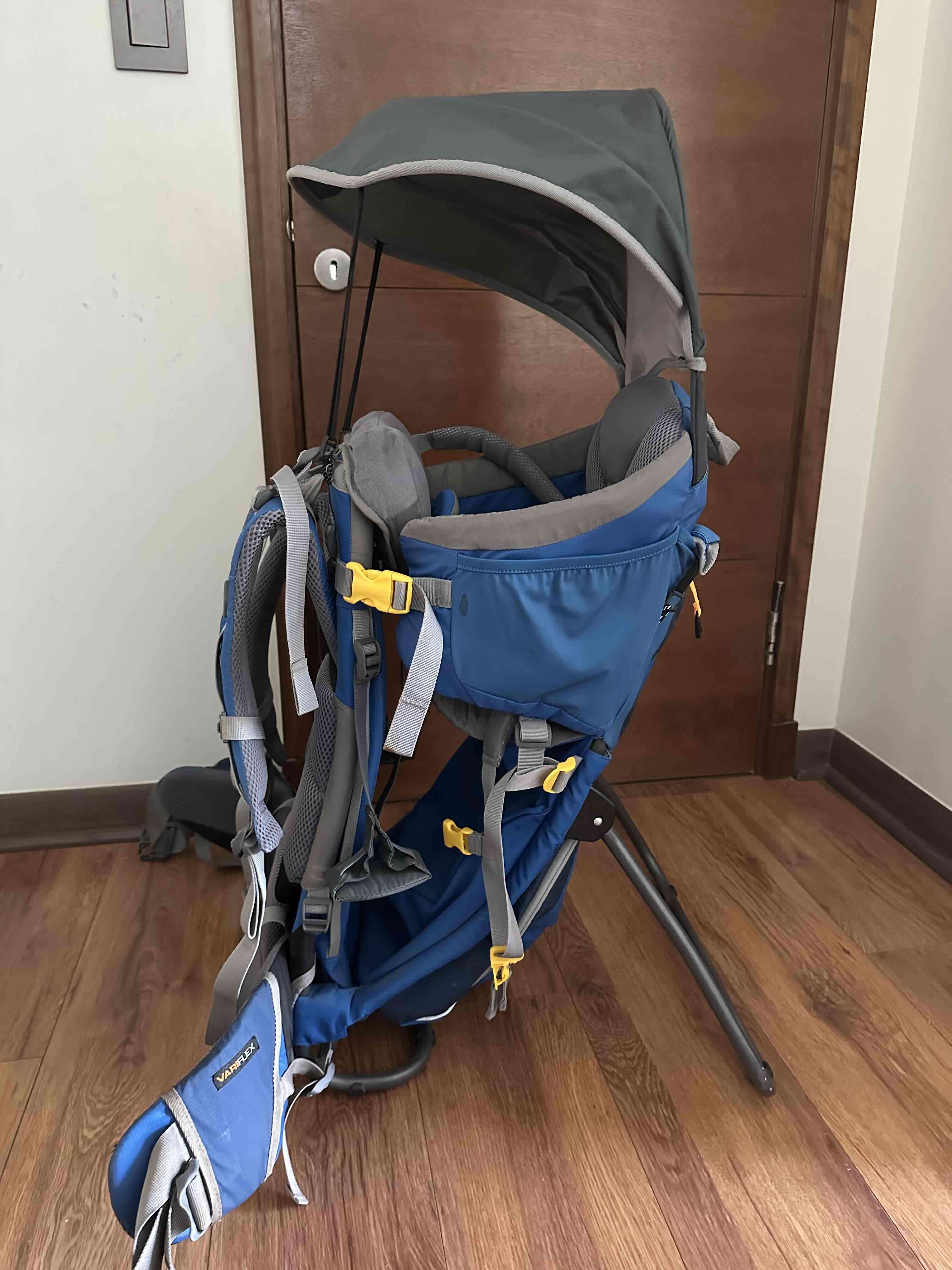 Mochila portabebé azul - 1