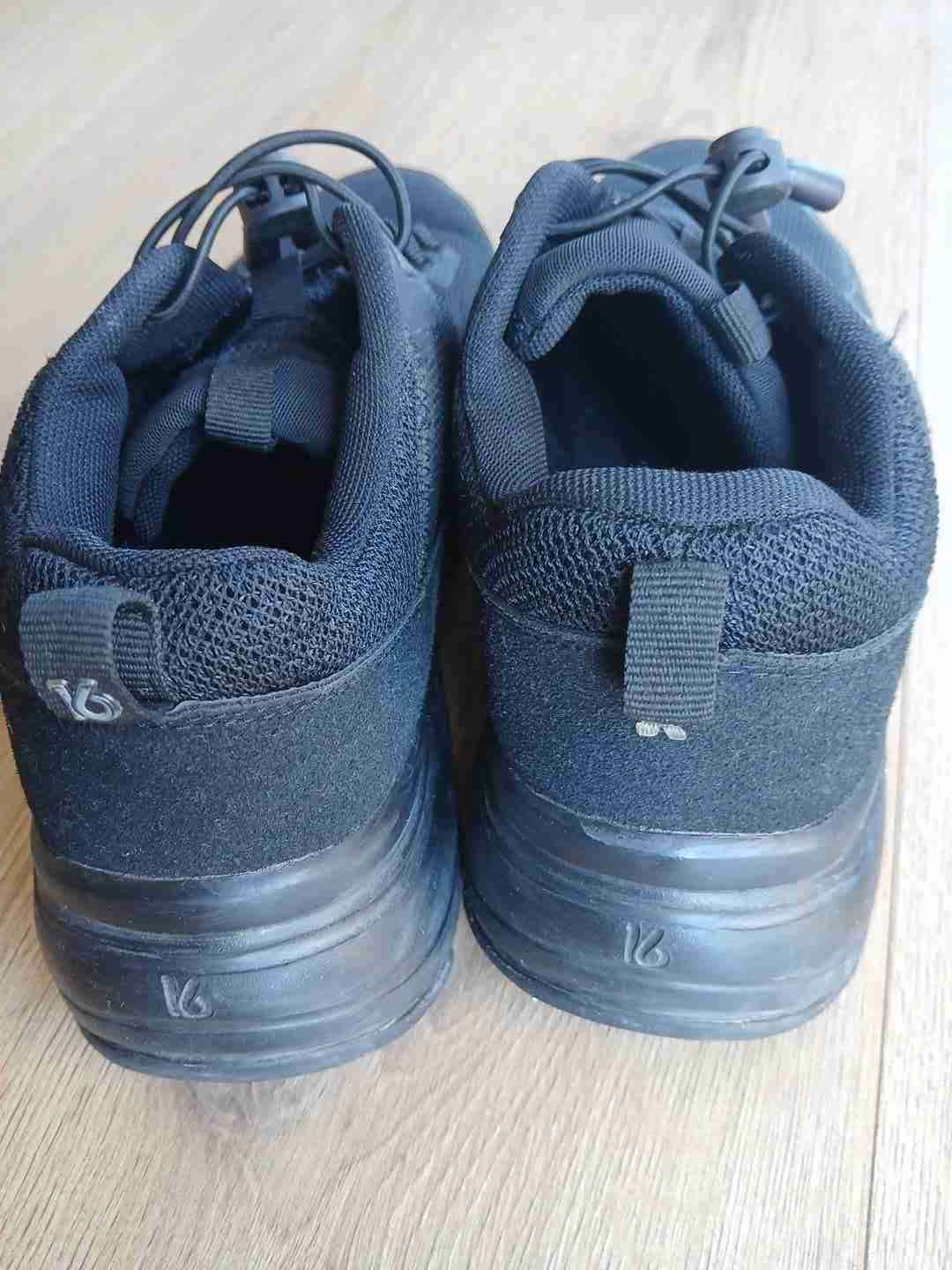 Zapatillas negras deportivas - miniatura 2